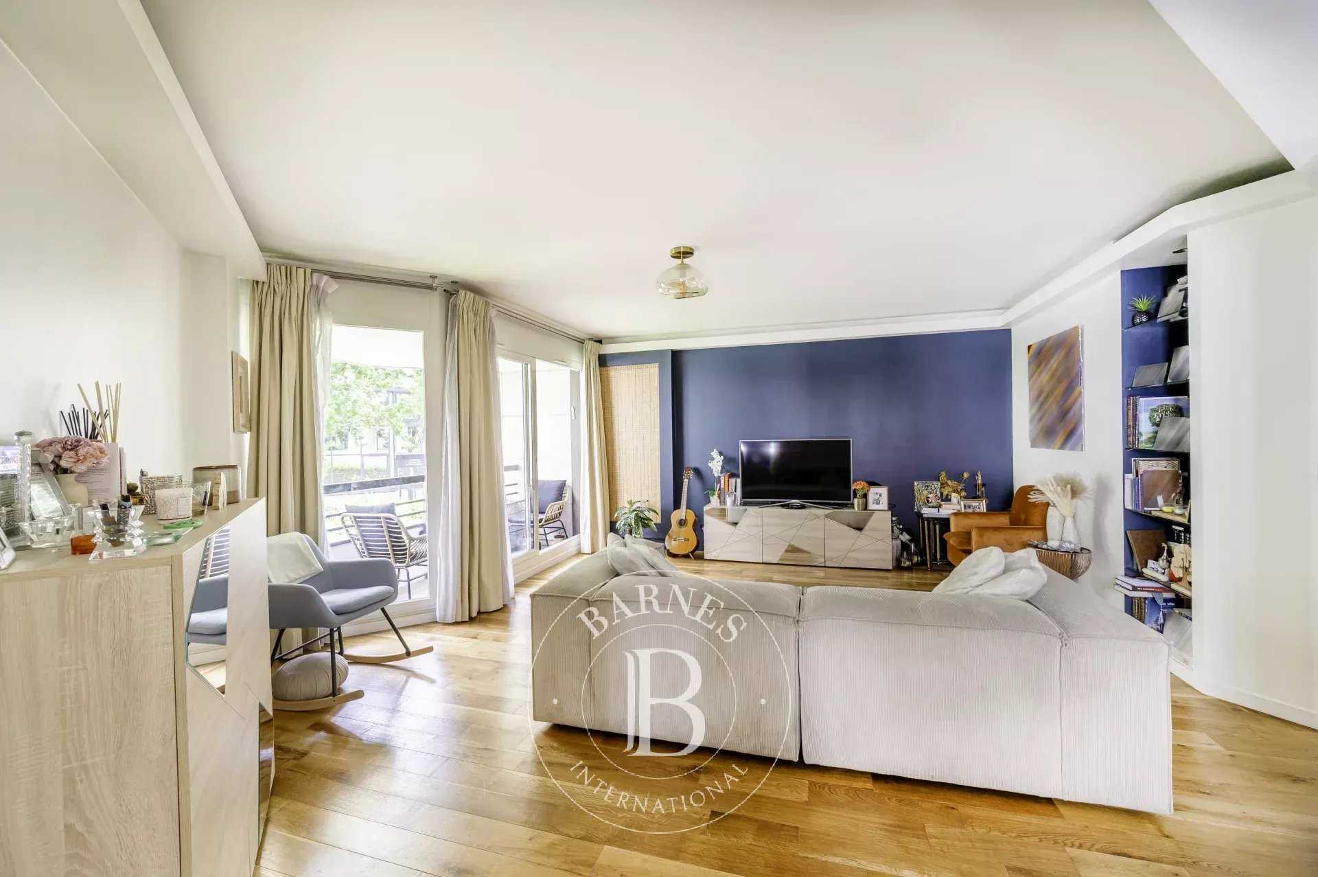 Appartement Levallois-Perret  -  ref 85928118 (picture 3)