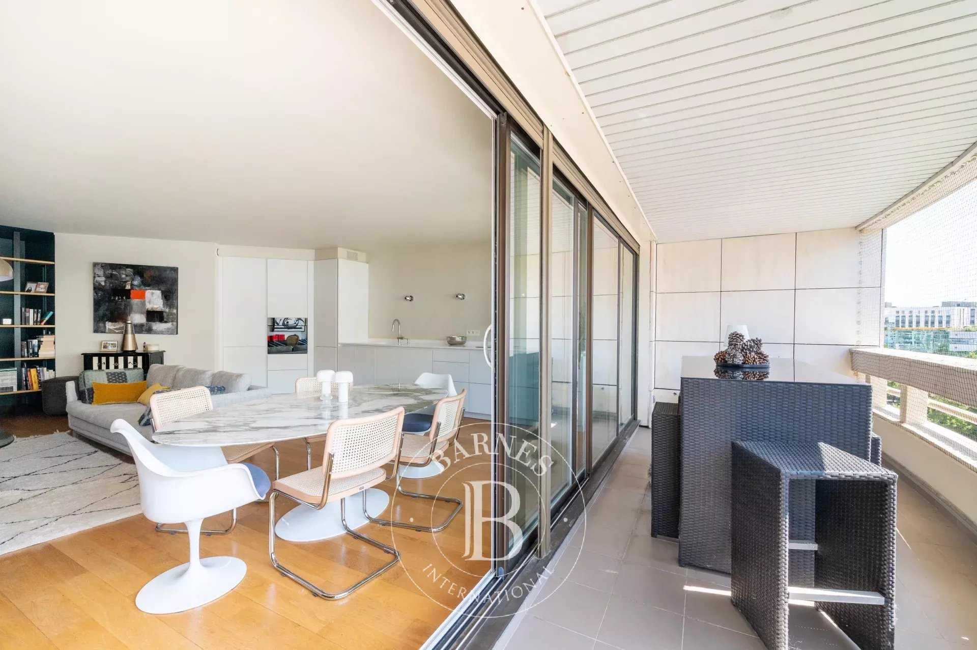 Appartement Levallois-Perret  -  ref 85949732 (picture 1)
