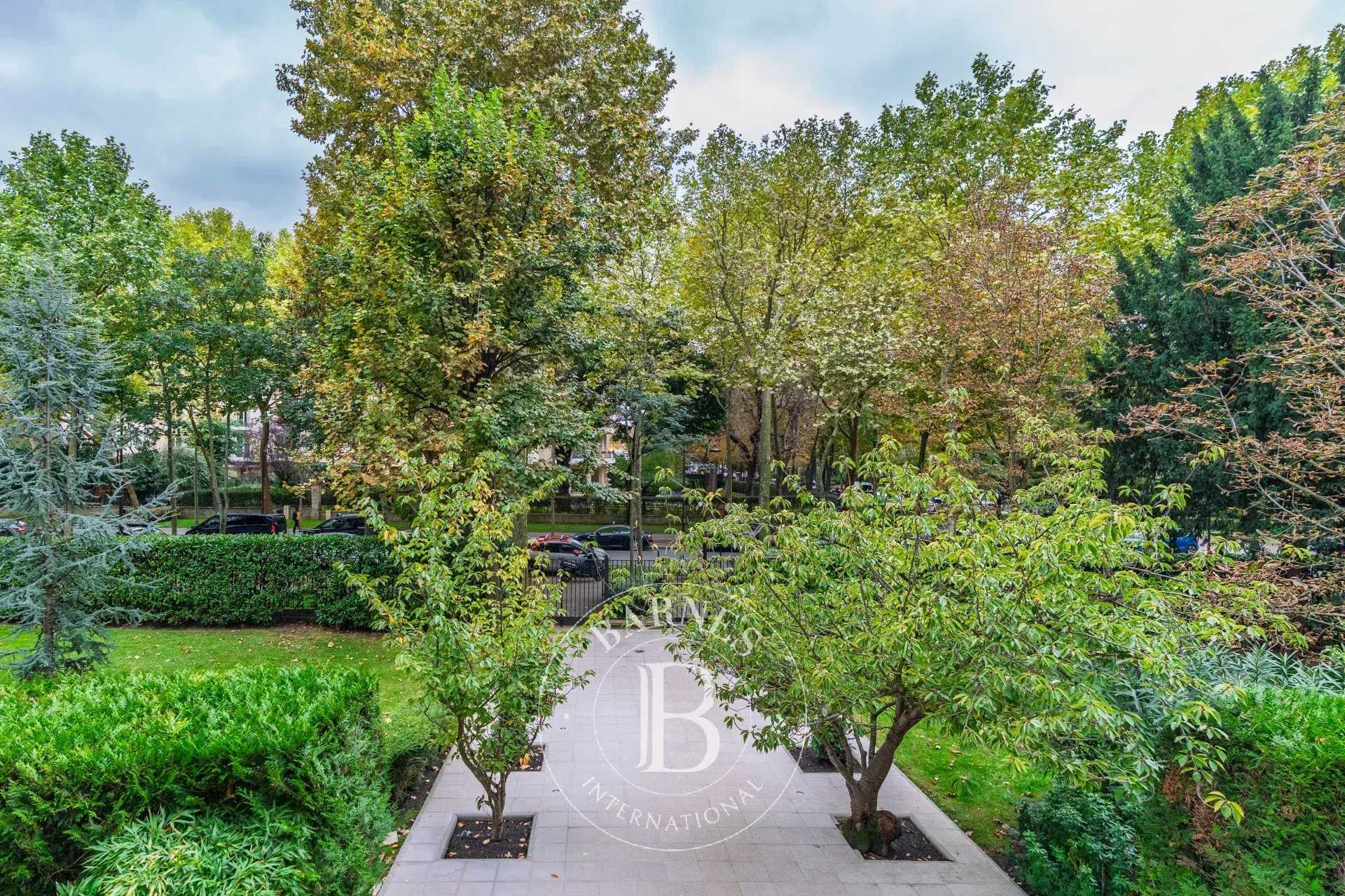 Appartement Neuilly-sur-Seine  -  ref 86280072 (picture 1)