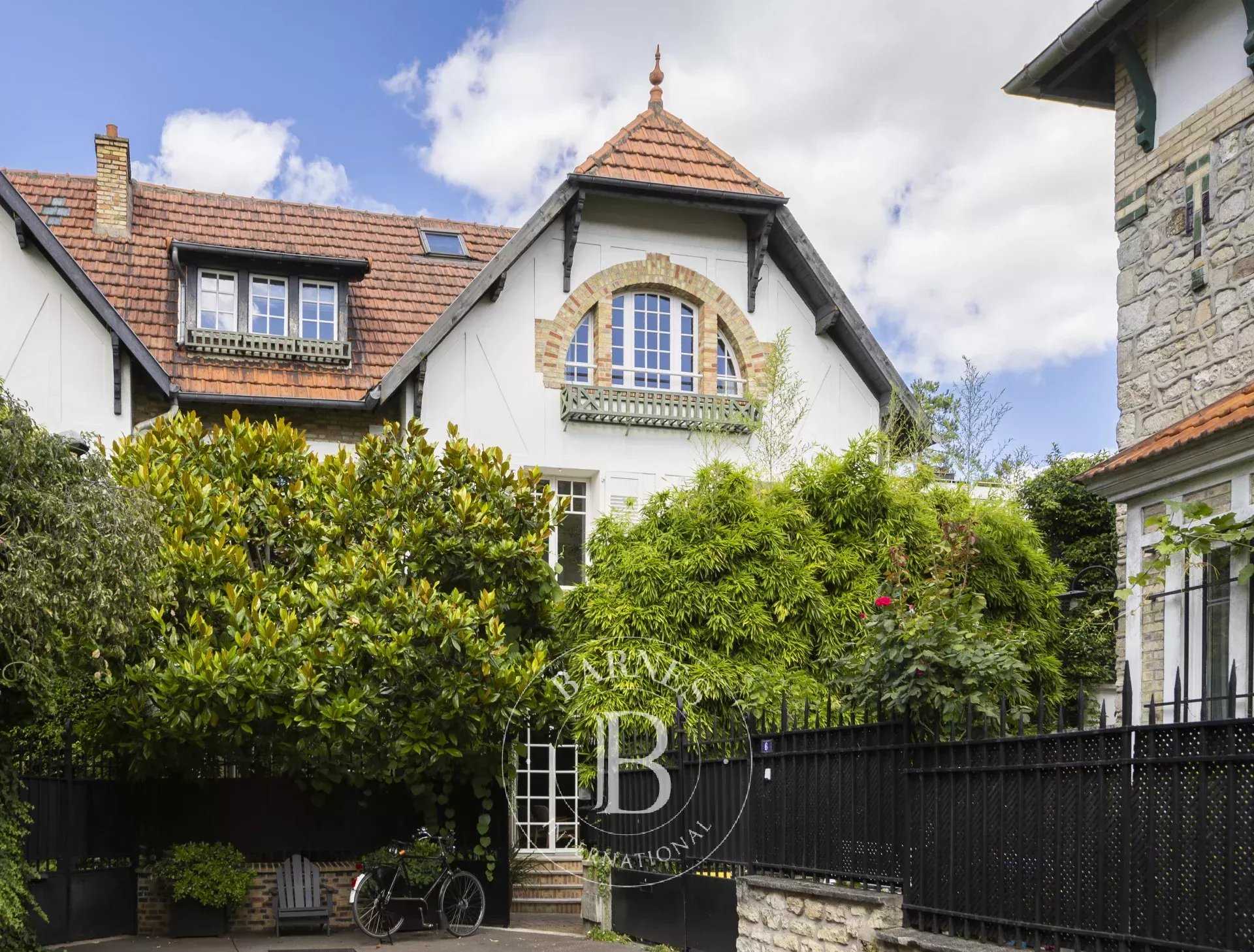 Hôtel particulier Neuilly-sur-Seine  -  ref 86091870 (picture 1)