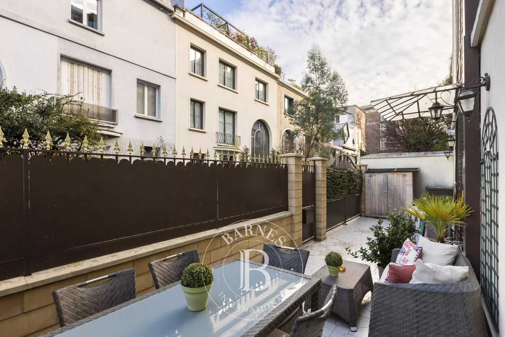 Maison Neuilly-sur-Seine  -  ref 86461735 (picture 2)