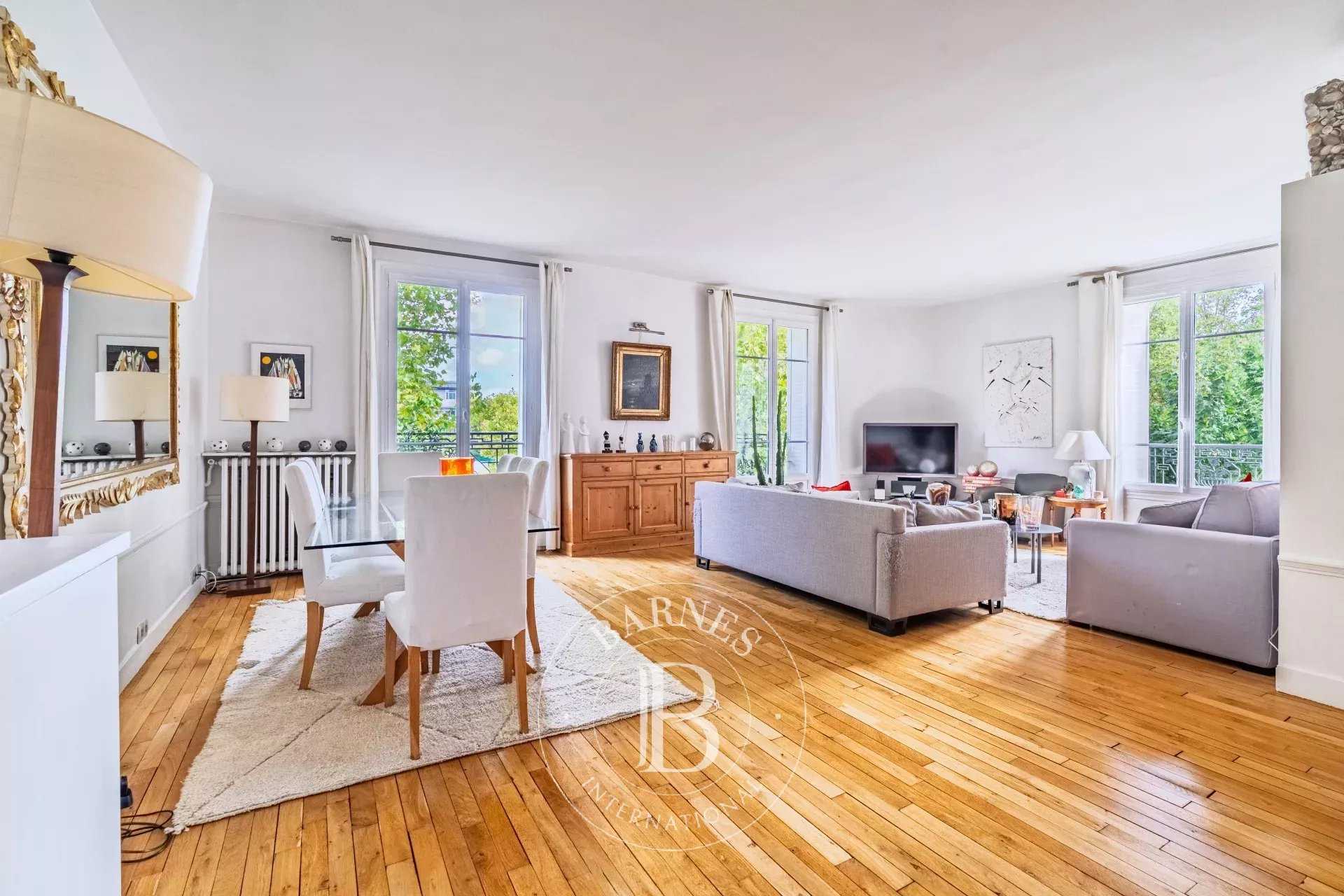 Appartement Neuilly-sur-Seine  -  ref 86219370 (picture 2)