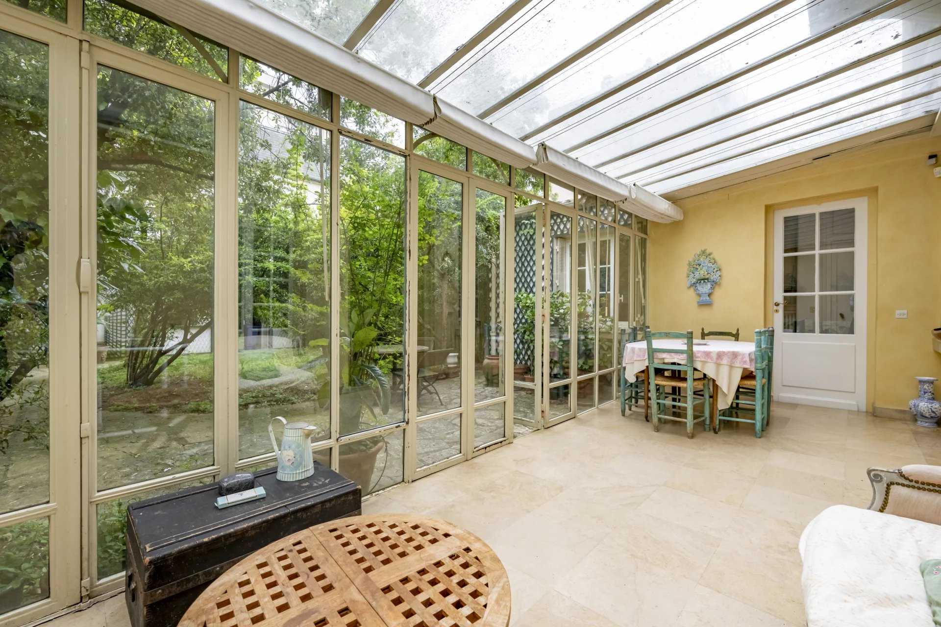 Maison Neuilly-sur-Seine  -  ref 85836889 (picture 3)