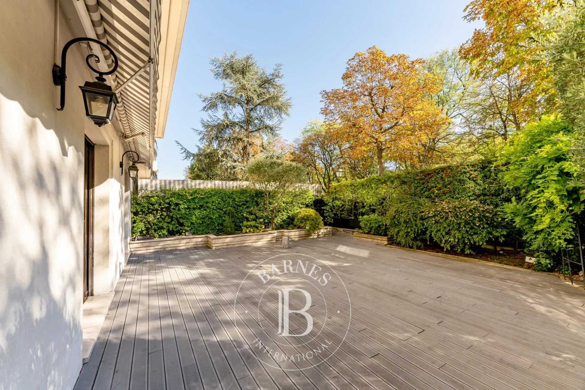 Apartment Neuilly-sur-Seine  -  ref 86352704 (picture 3)