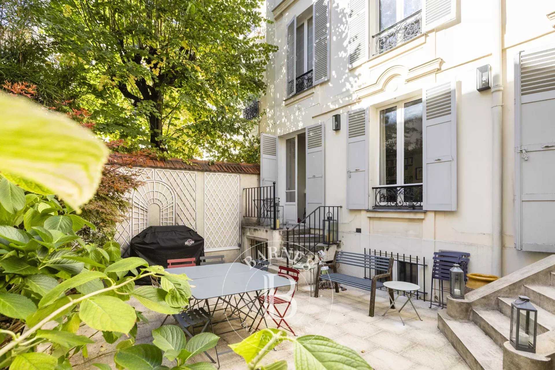 Maison Neuilly-sur-Seine  -  ref 86232943 (picture 1)