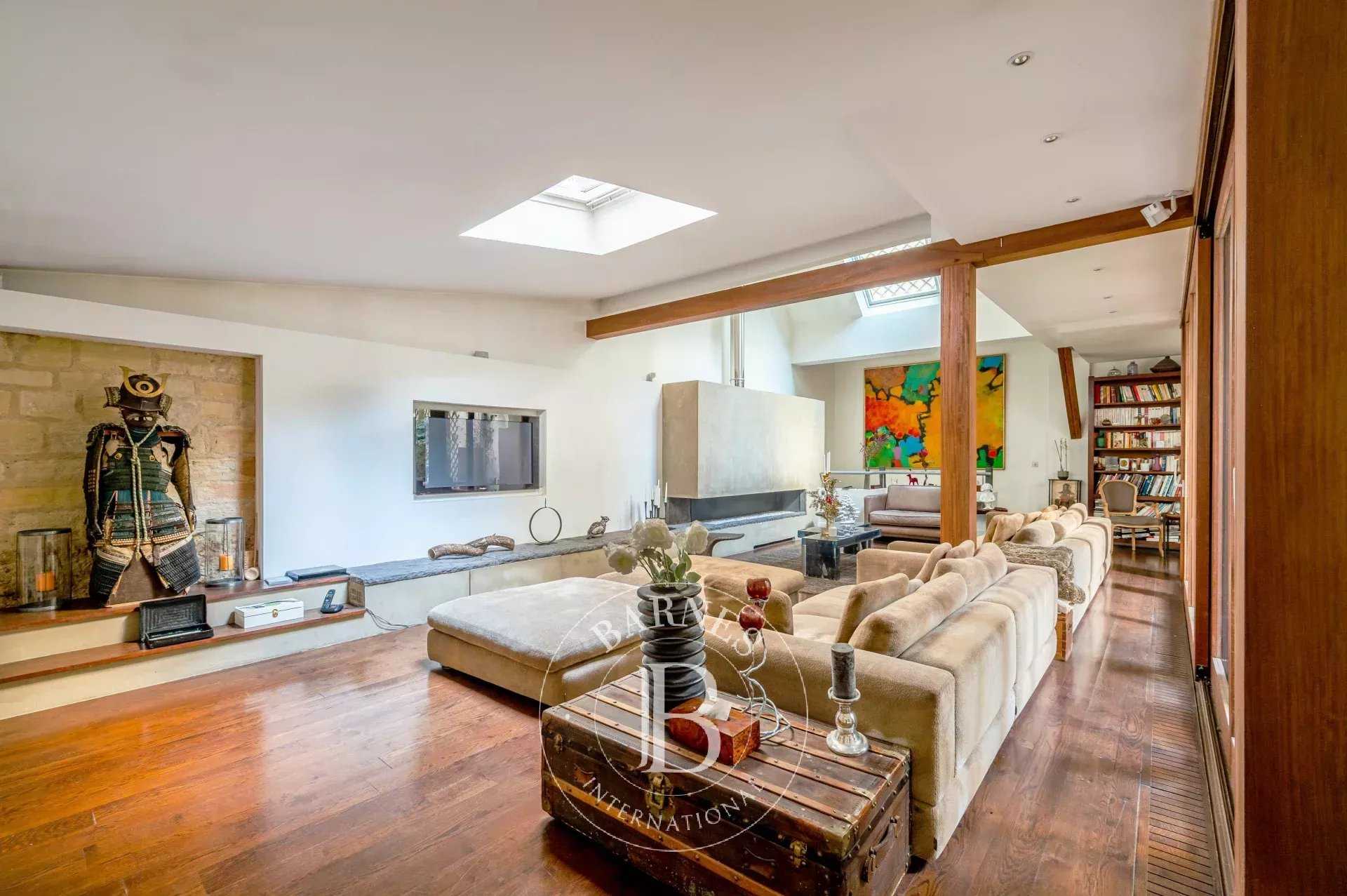 House Neuilly-sur-Seine  -  ref 85702299 (picture 1)