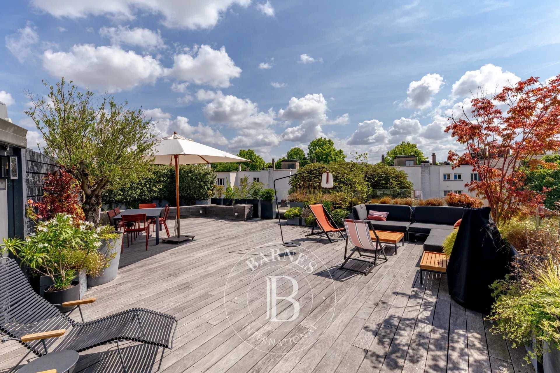 Apartment Neuilly-sur-Seine  -  ref 86134574 (picture 1)