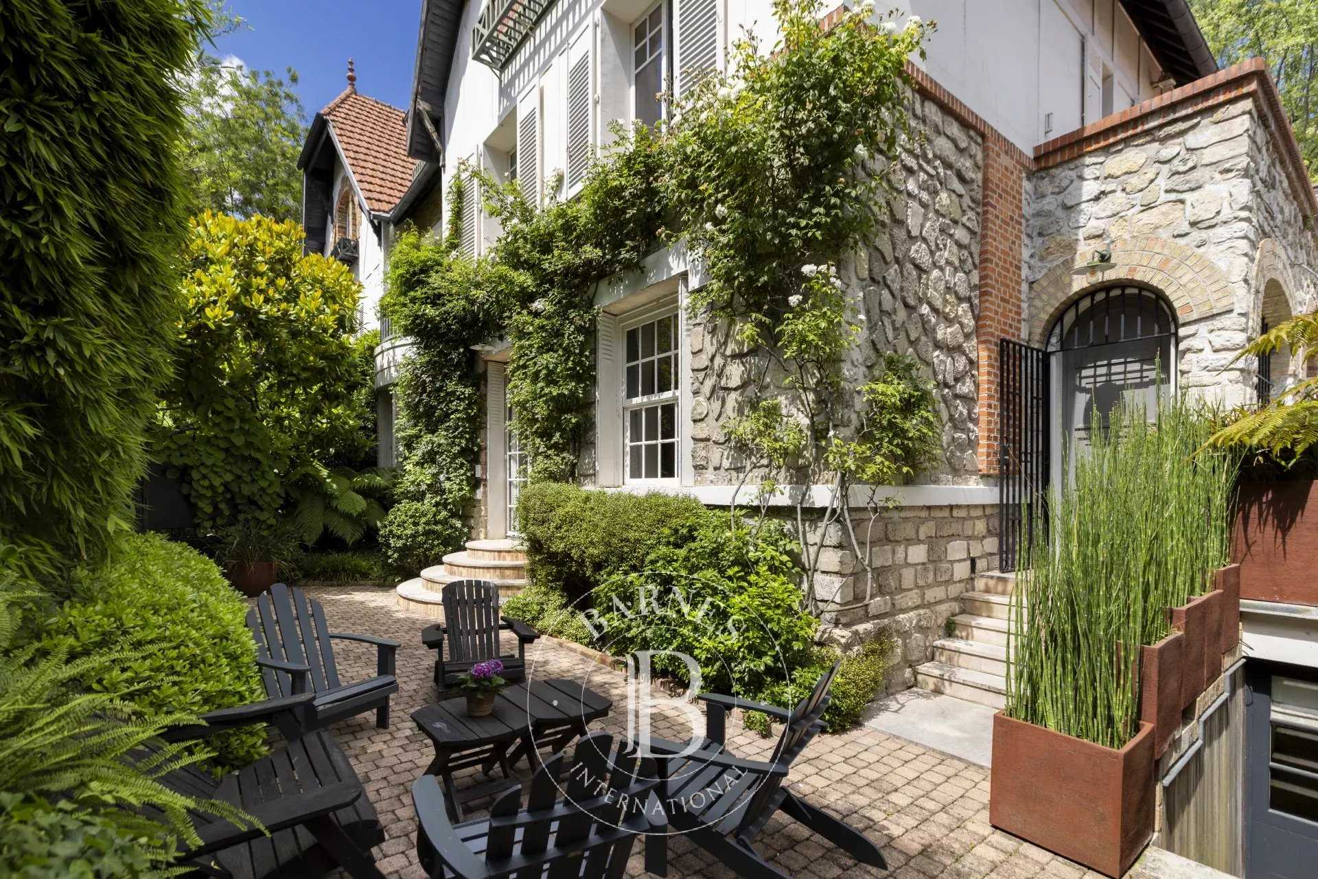Hôtel particulier Neuilly-sur-Seine  -  ref 86091870 (picture 2)