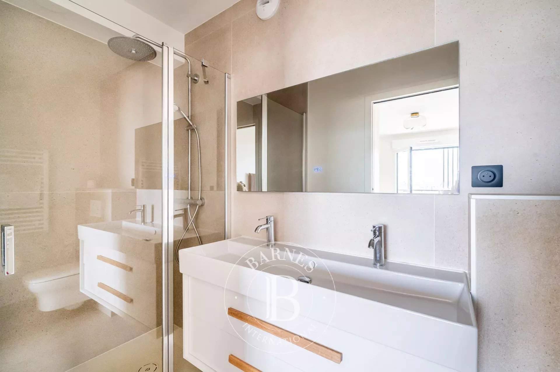 Clichy  - Piso 4 Cuartos 3 Habitaciones - picture 9