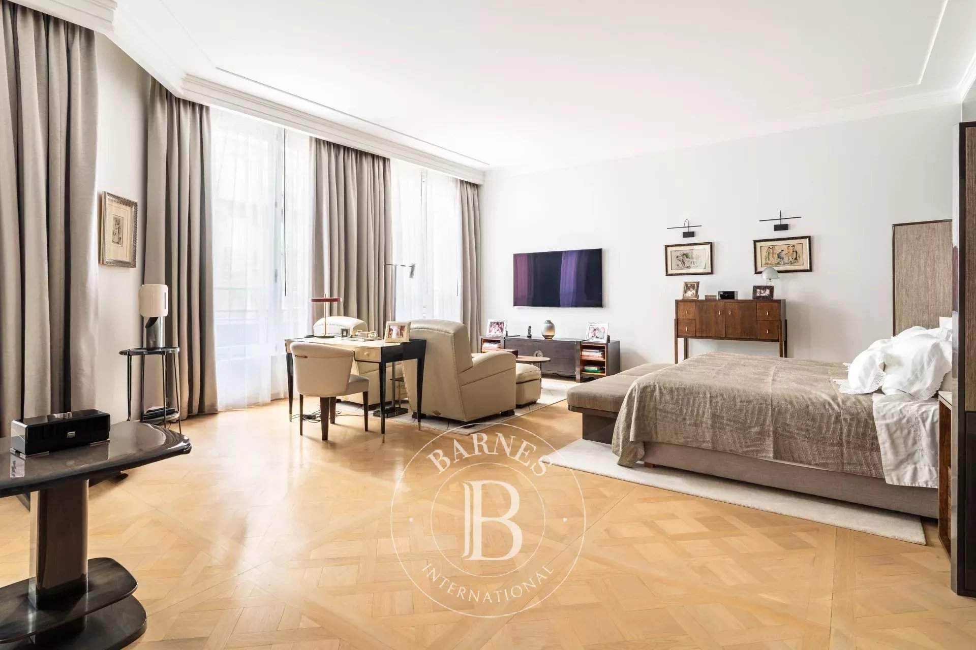 Neuilly-sur-Seine  - Appartement 7 Pièces 4 Chambres - picture 19