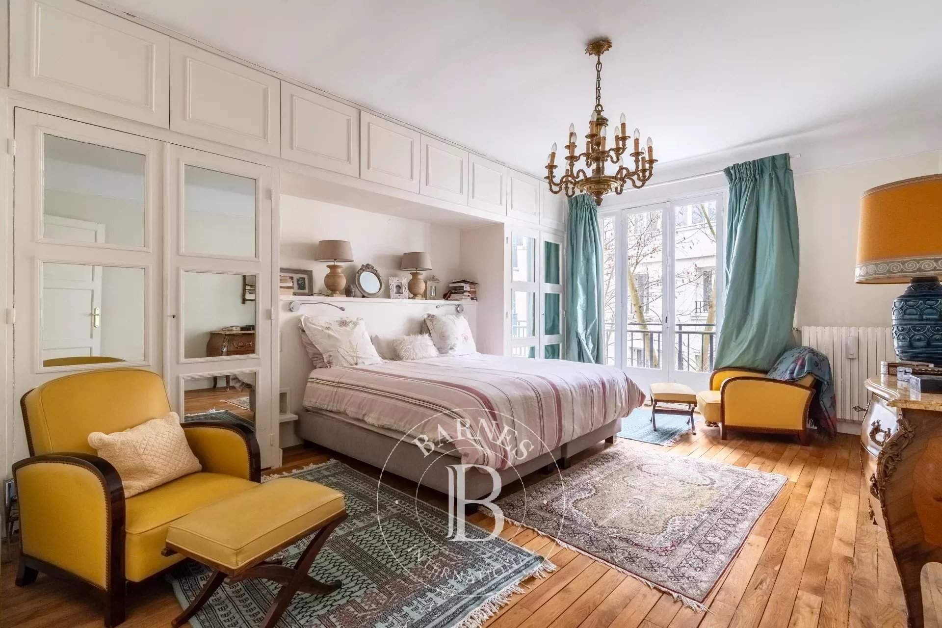 Neuilly-sur-Seine  - Hôtel particulier 10 Pièces 5 Chambres - picture 14