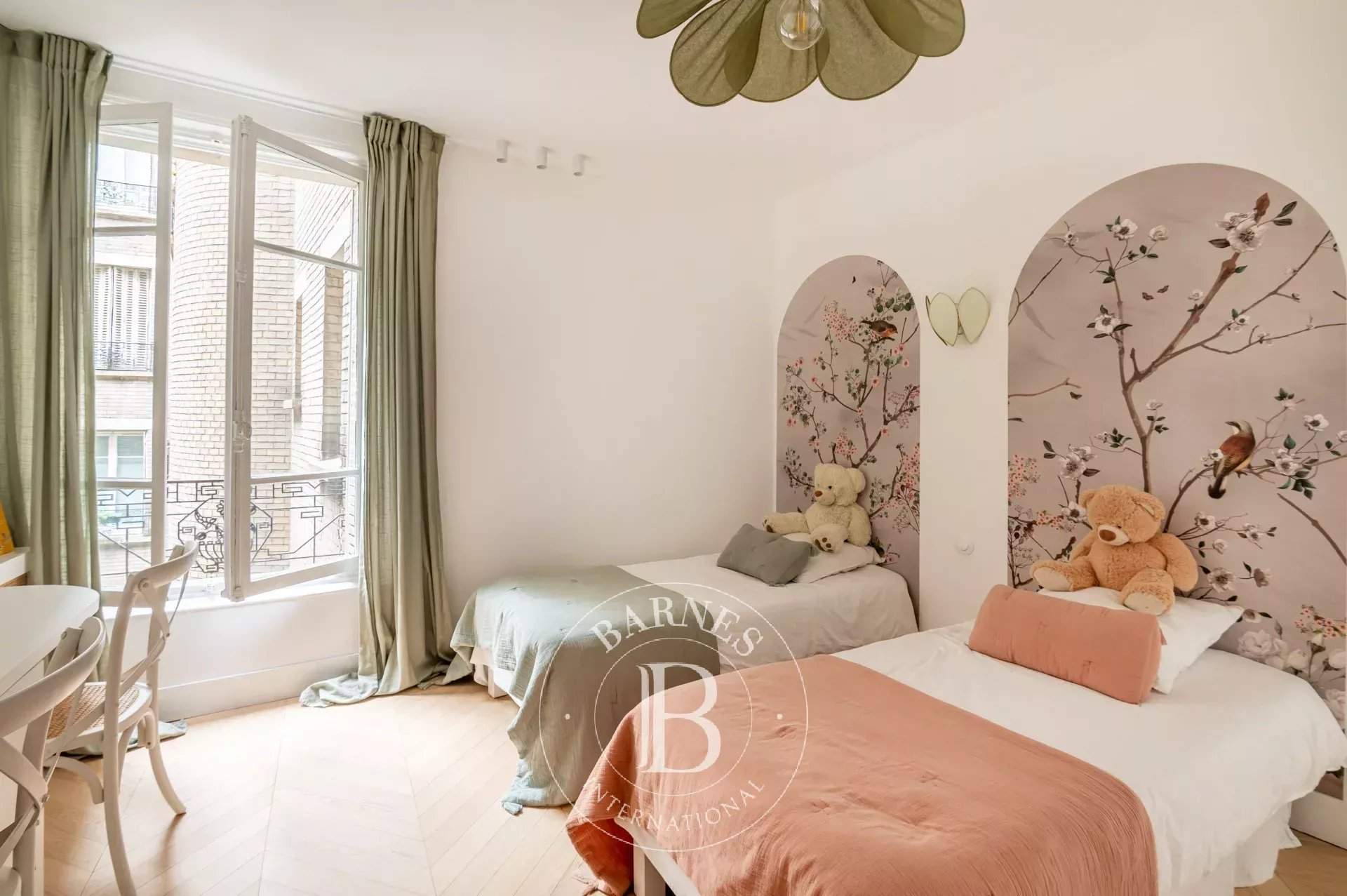 Neuilly-sur-Seine  - Appartement 5 Pi&egrave;ces 3 Chambres - picture 8