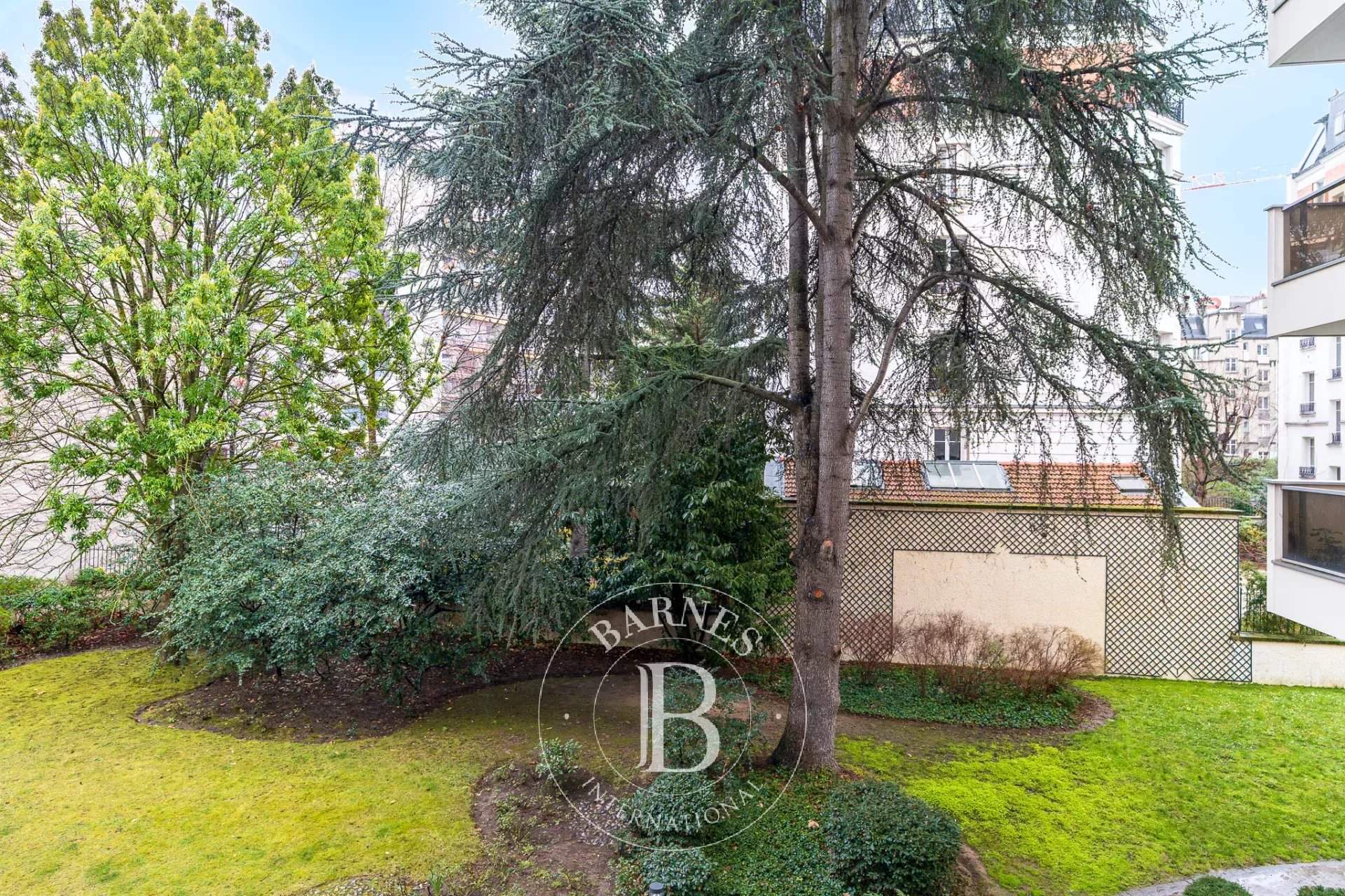 Neuilly-sur-Seine  - Apartment 3 Bedrooms - picture 4