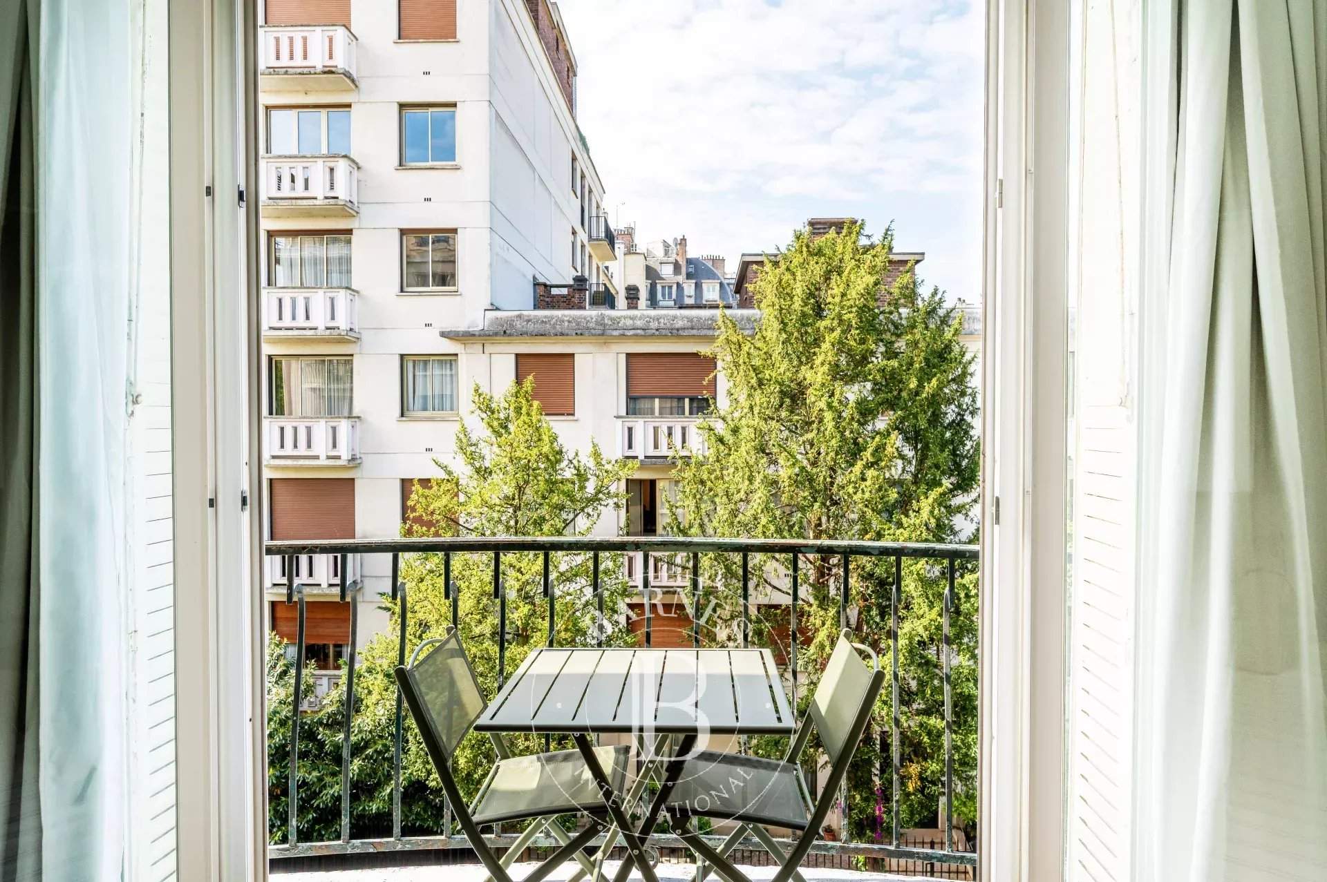 Neuilly-sur-Seine  - Piso 5 Cuartos 3 Habitaciones - picture 8