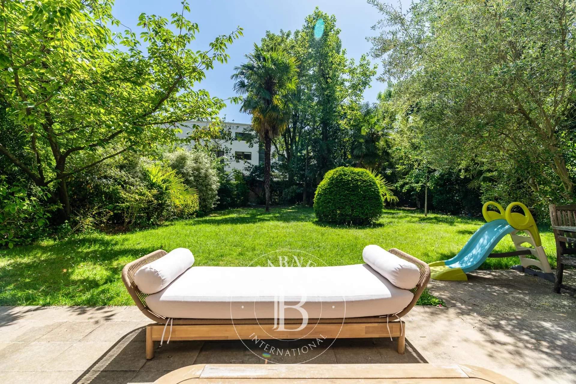 Neuilly-sur-Seine  - Appartement 5 Pi&egrave;ces 4 Chambres - picture 19