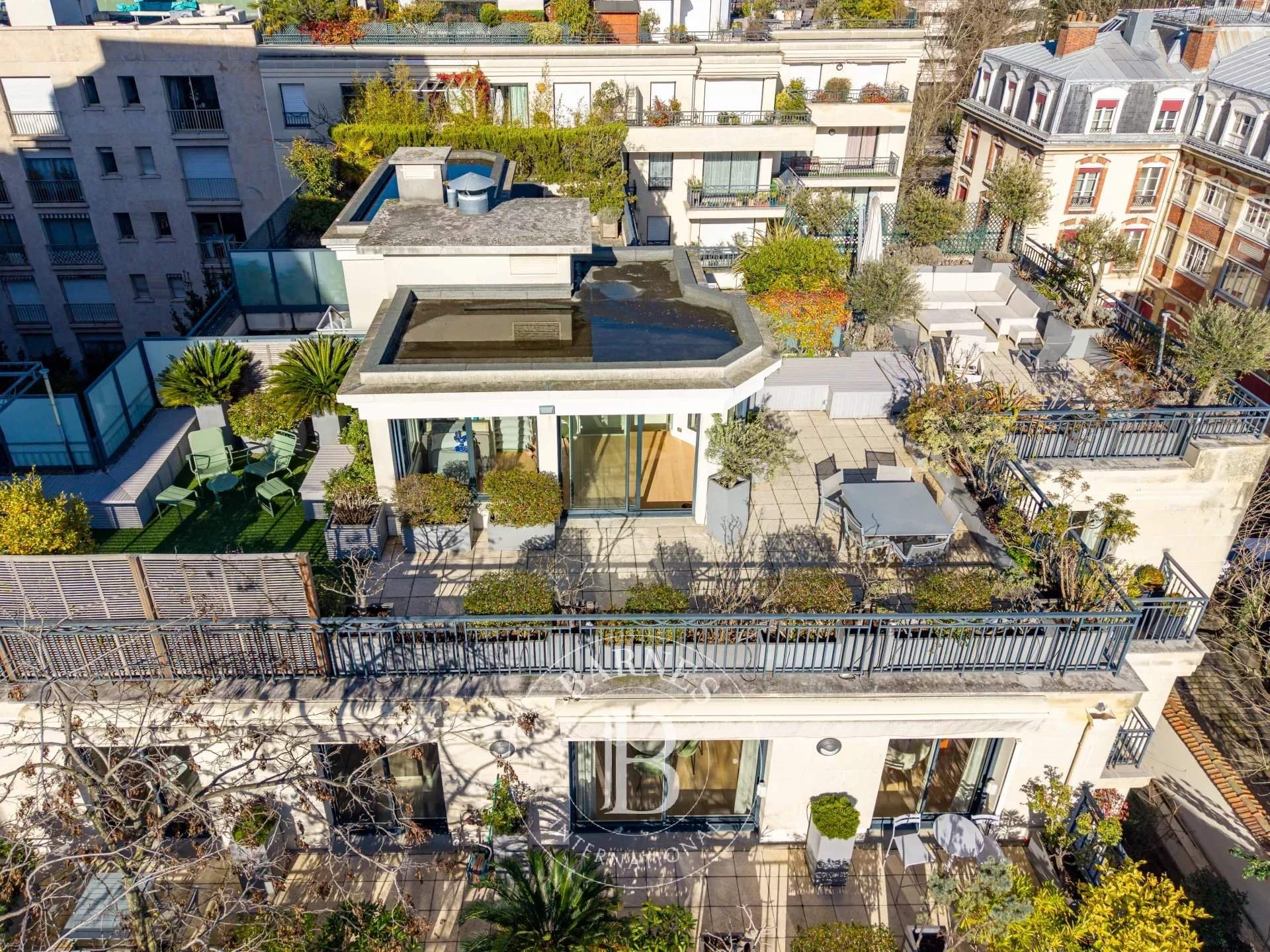 Neuilly-sur-Seine  - Apartment 3 Bedrooms - picture 2