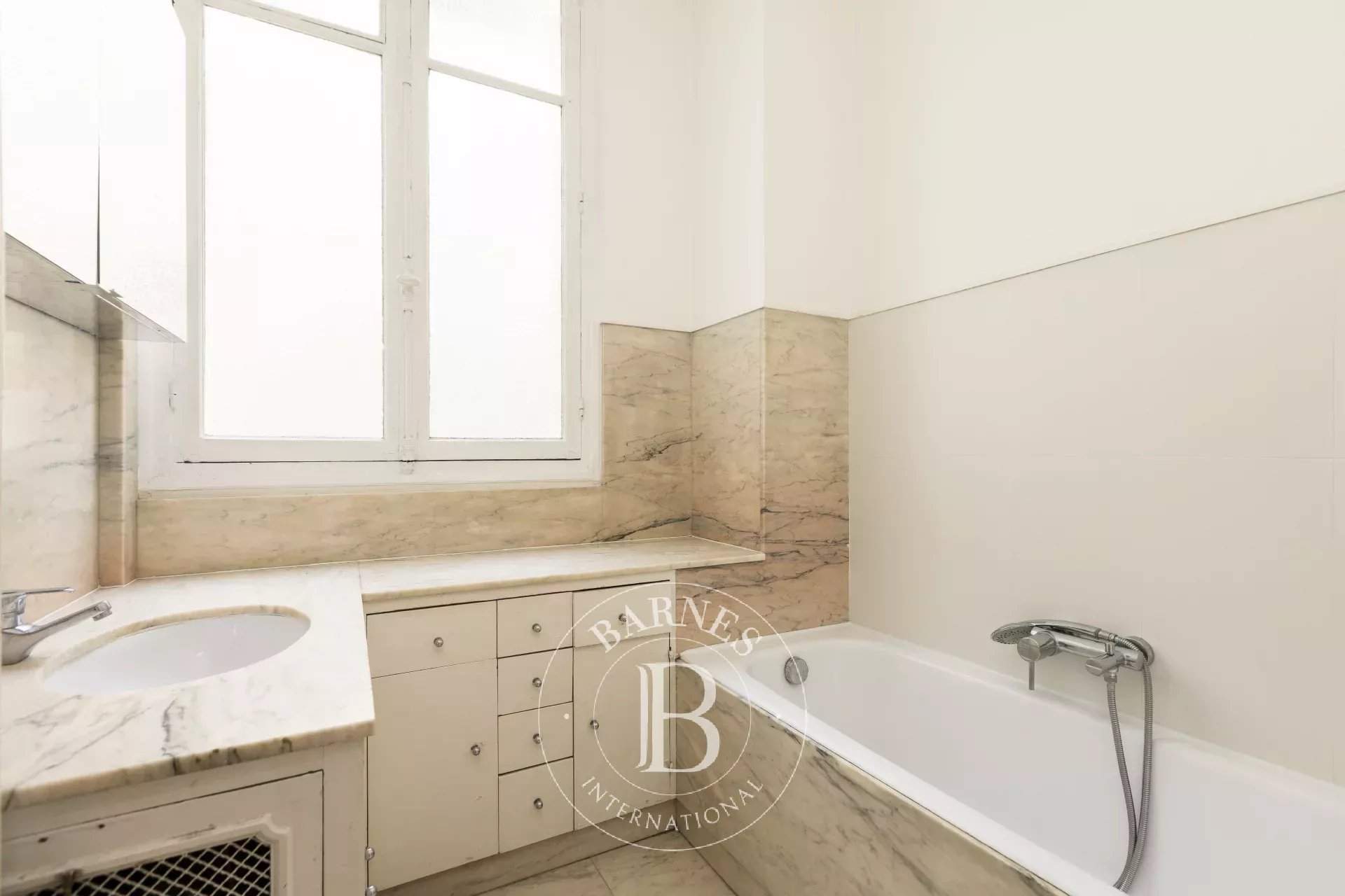 Neuilly-sur-Seine  - Appartement 7 Pièces 5 Chambres - picture 14