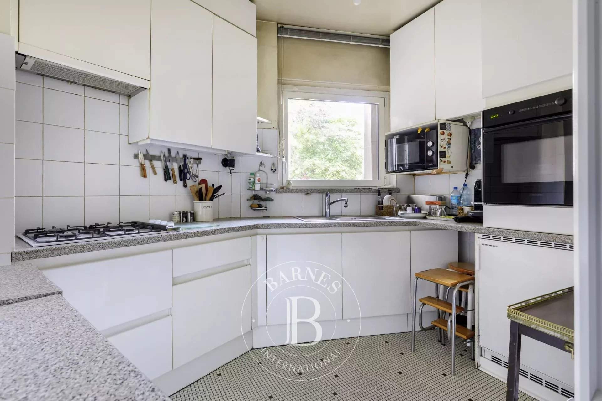 Neuilly-sur-Seine  - Appartement 5 Pièces 4 Chambres - picture 9