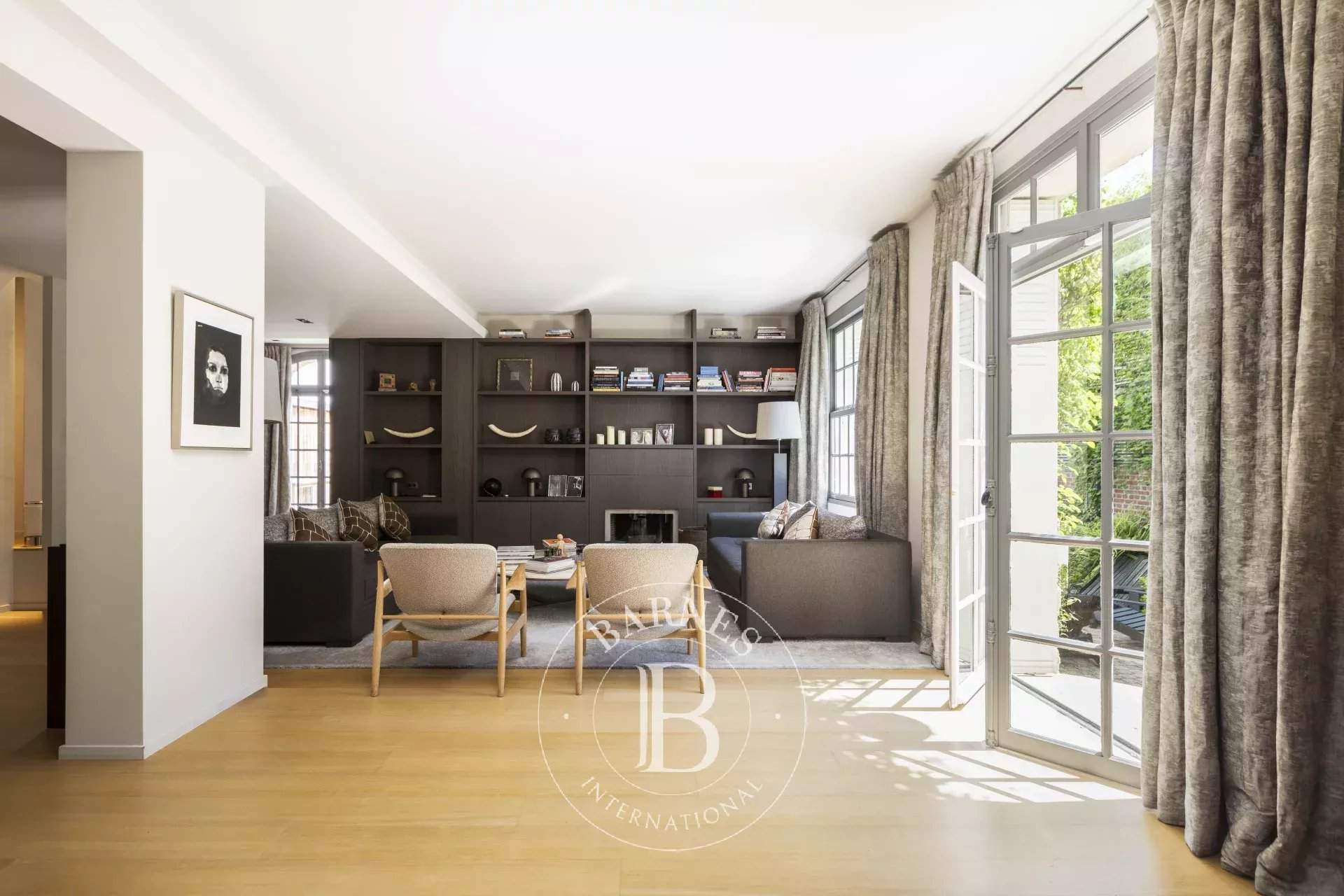 Neuilly-sur-Seine  - Mansion 5 Bedrooms - picture 10