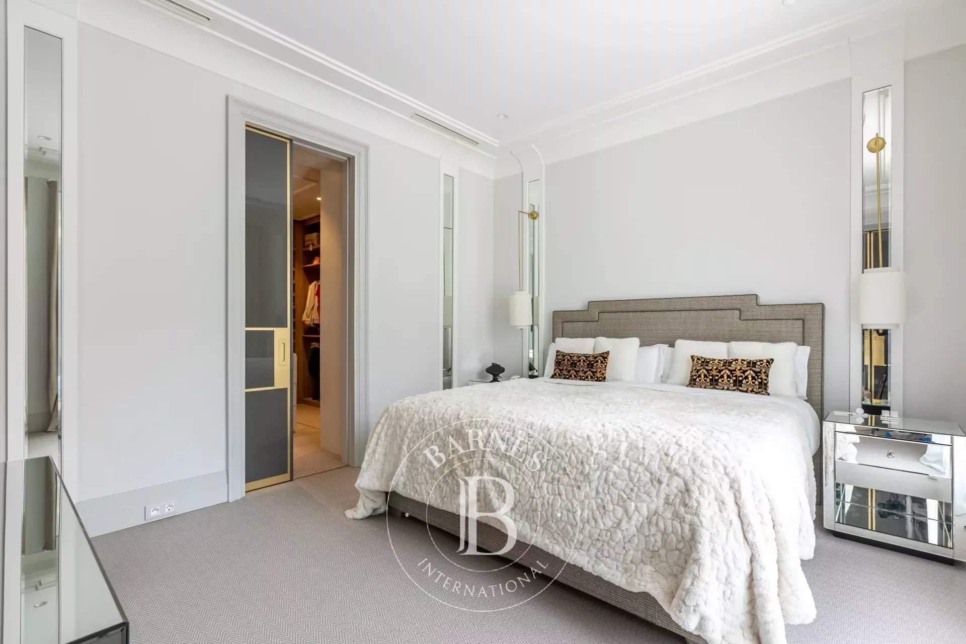 Neuilly-sur-Seine  - Hôtel particulier 9 Pi&egrave;ces 5 Chambres - picture 5