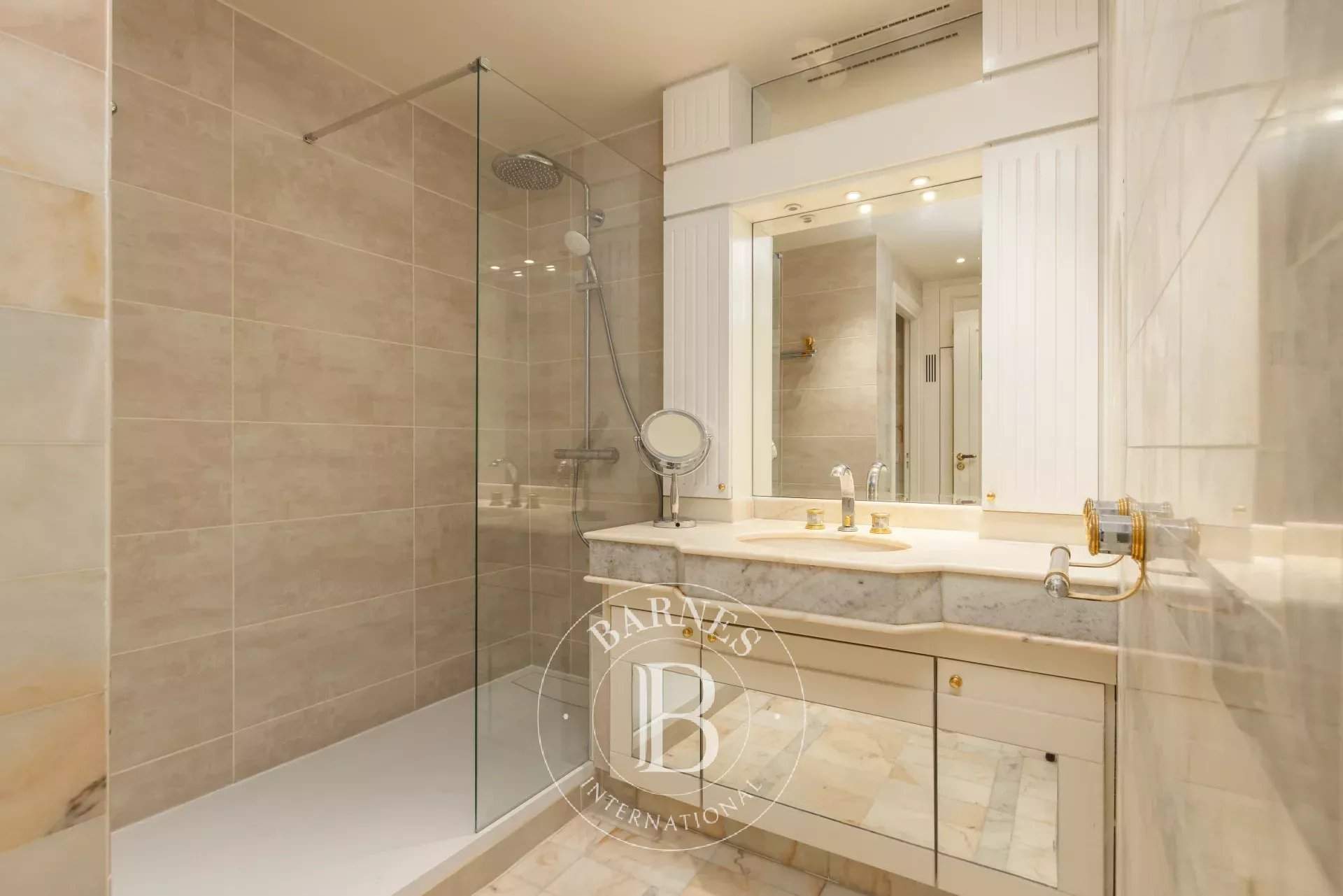 Neuilly-sur-Seine  - Piso 6 Cuartos 3 Habitaciones - picture 19