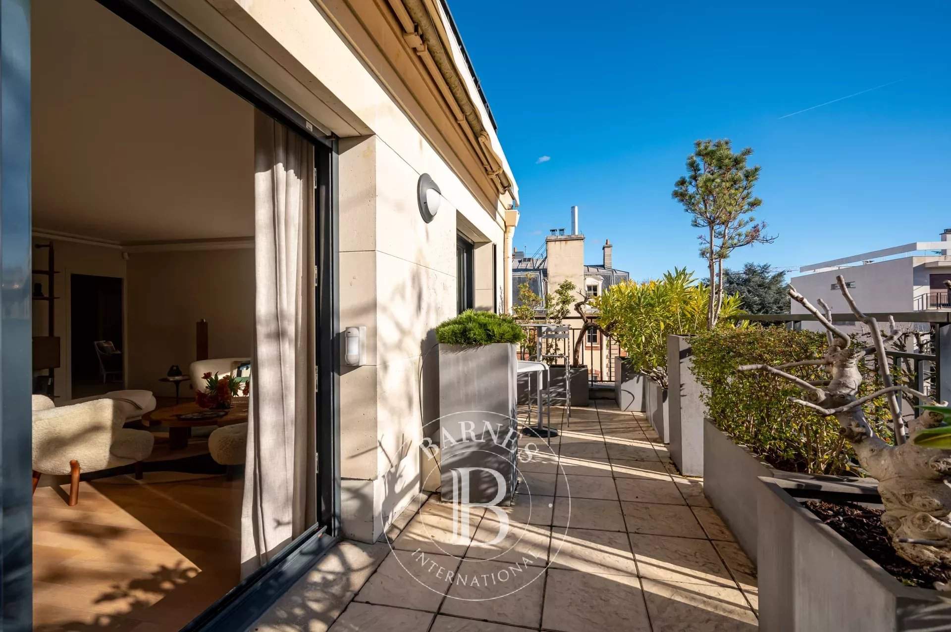 Neuilly-sur-Seine  - Apartment 3 Bedrooms - picture 8