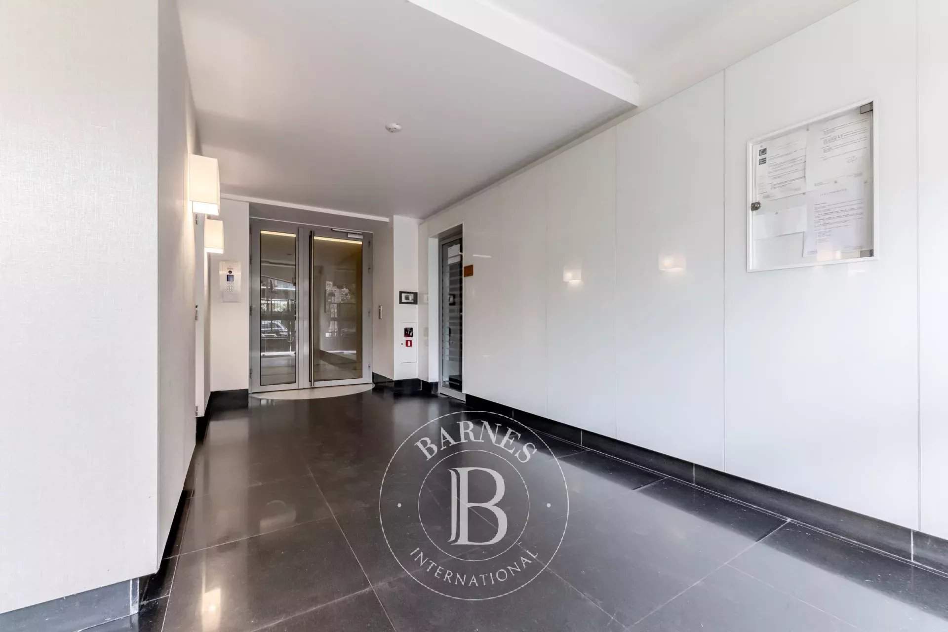 Neuilly-sur-Seine  - Apartment 3 Bedrooms - picture 15