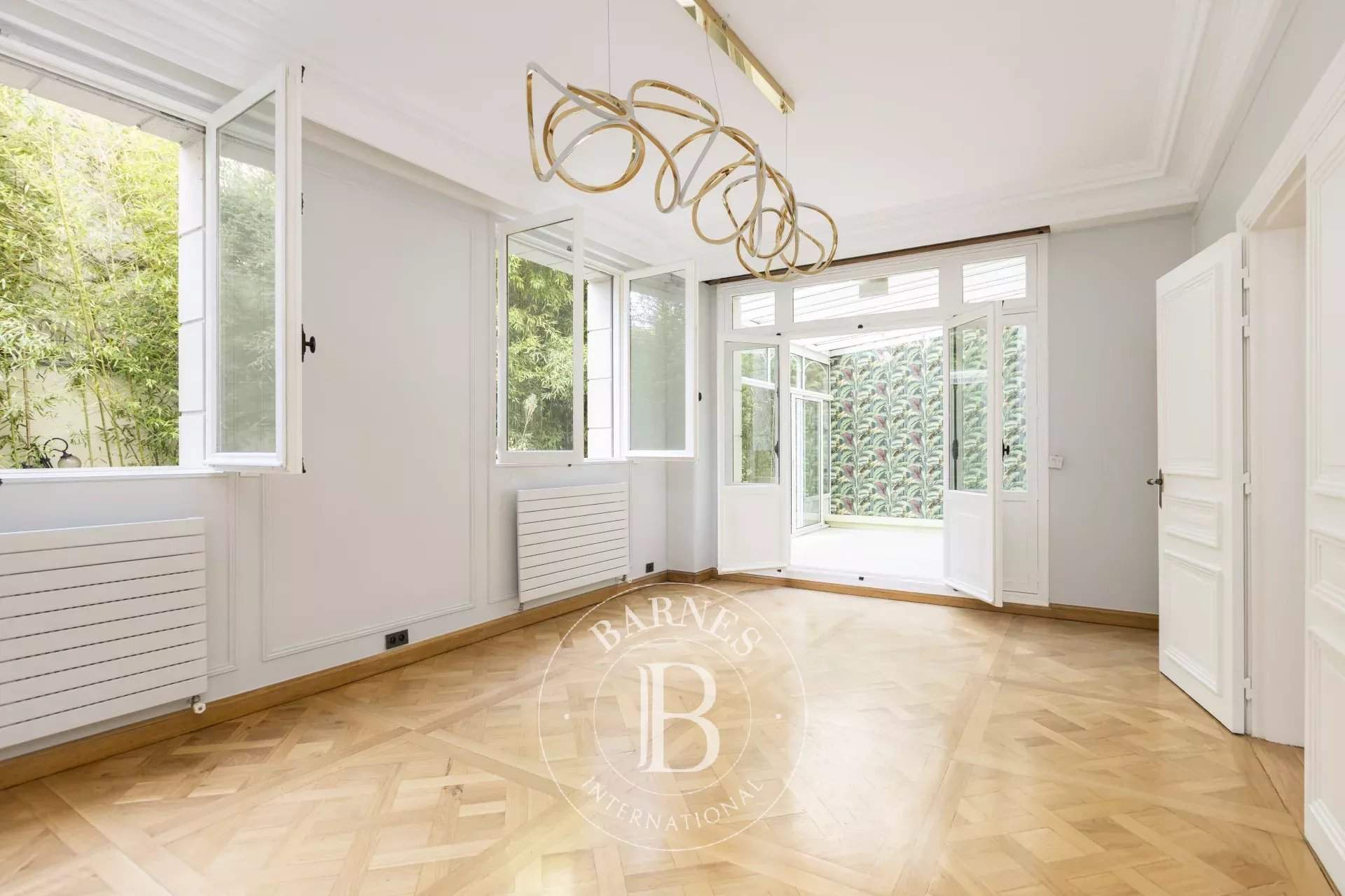 Neuilly-sur-Seine  - Mansion 4 Bedrooms - picture 12