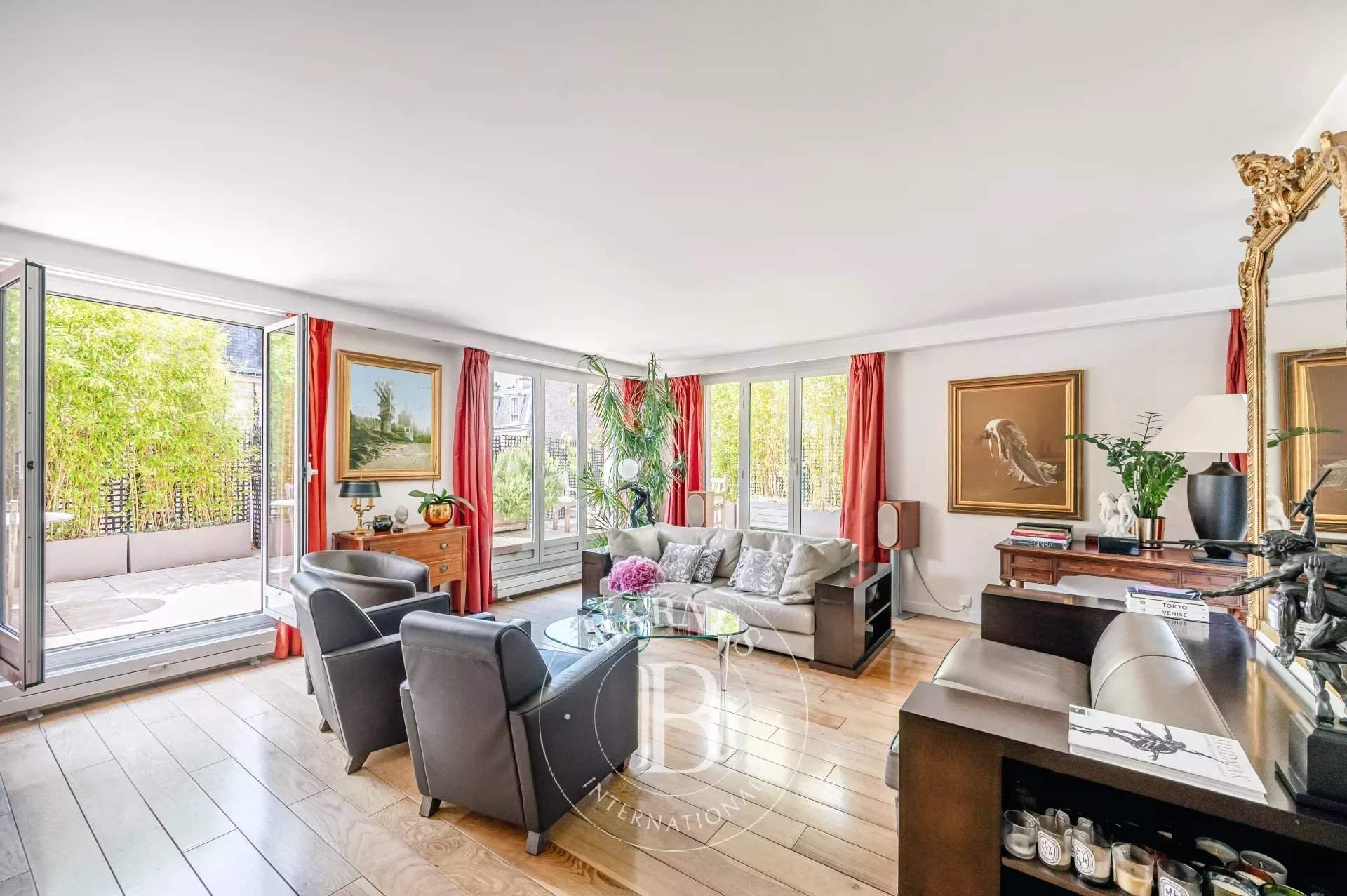 Neuilly-sur-Seine  - Appartement 6 Pièces 4 Chambres - picture 2