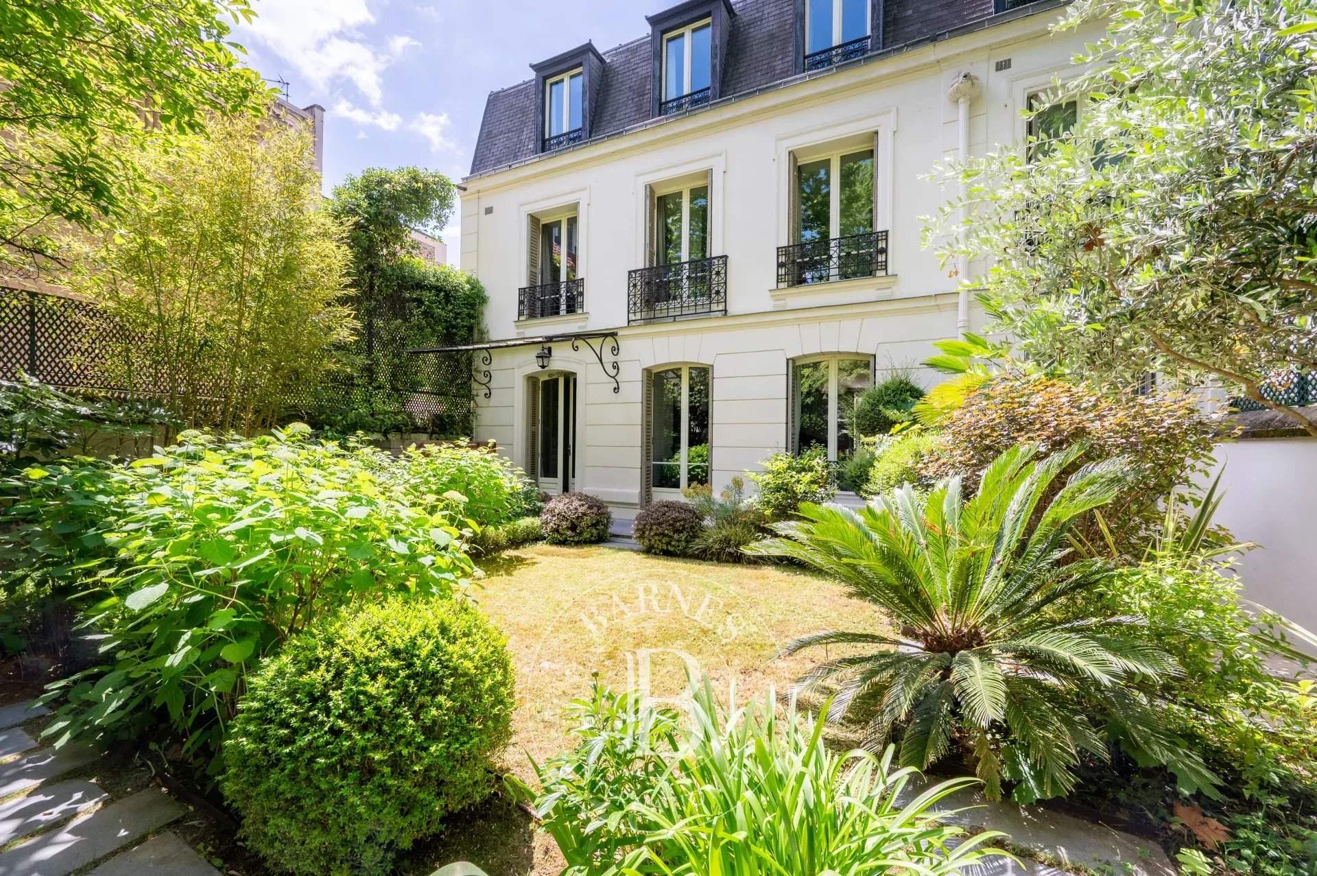 Neuilly-sur-Seine  - Maison 9 Pièces 5 Chambres - picture 9
