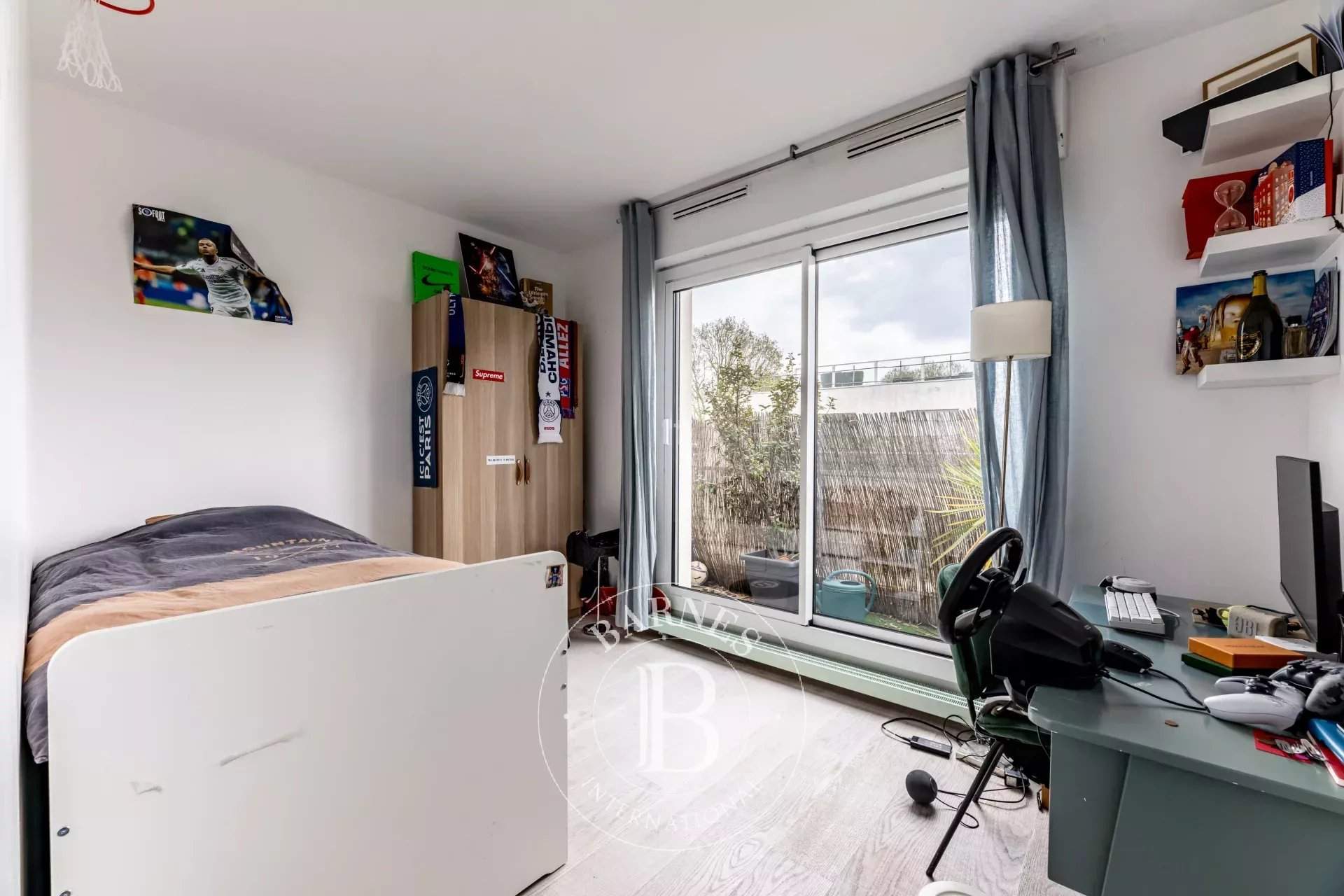Neuilly-sur-Seine  - Apartment 3 Bedrooms - picture 12