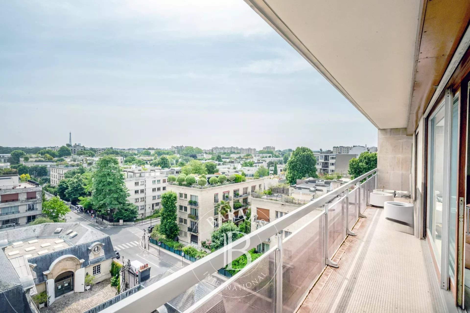 Neuilly-sur-Seine  - Apartment 3 Bedrooms - picture 2
