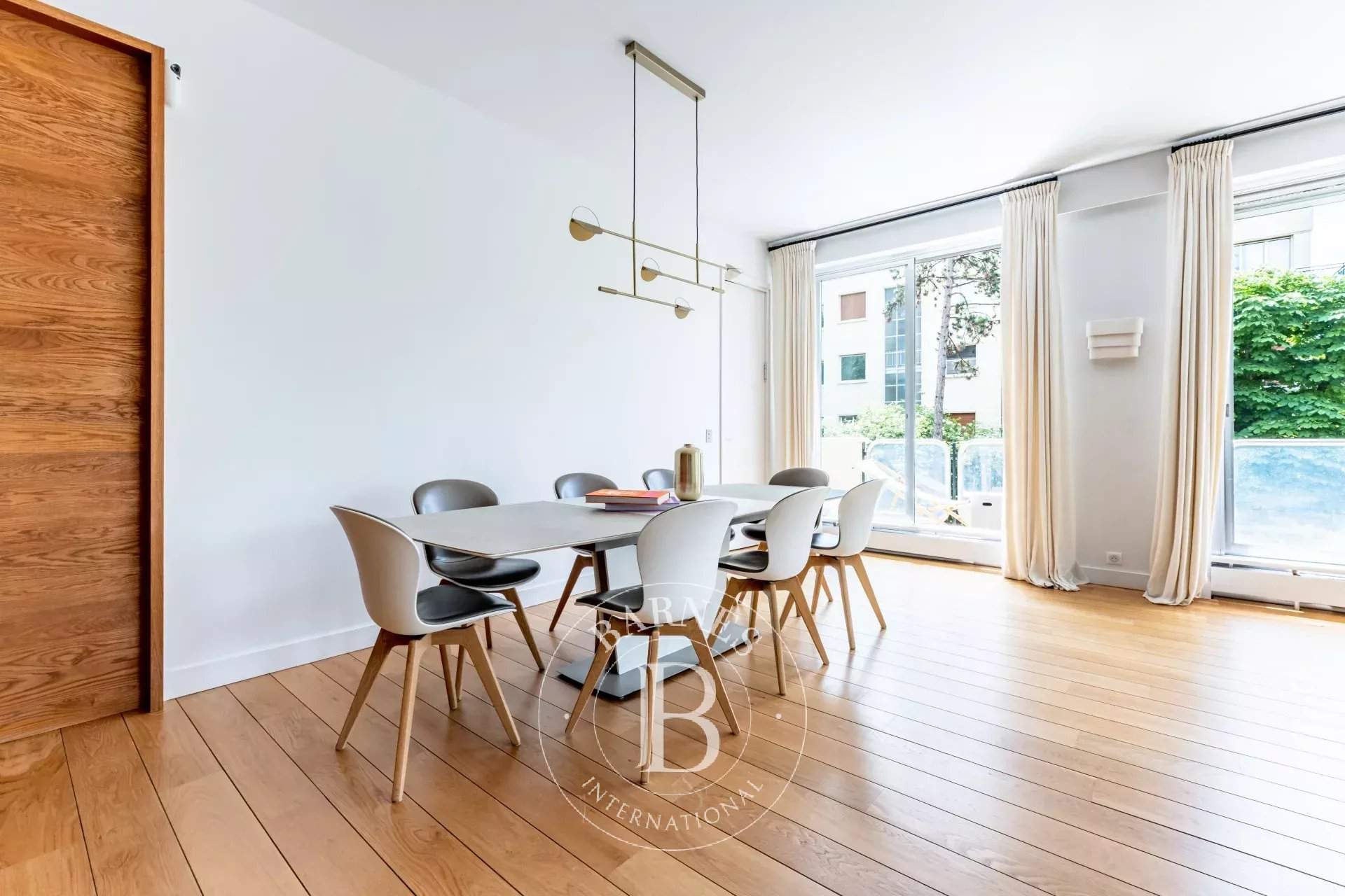Neuilly-sur-Seine  - Apartment 3 Bedrooms - picture 4