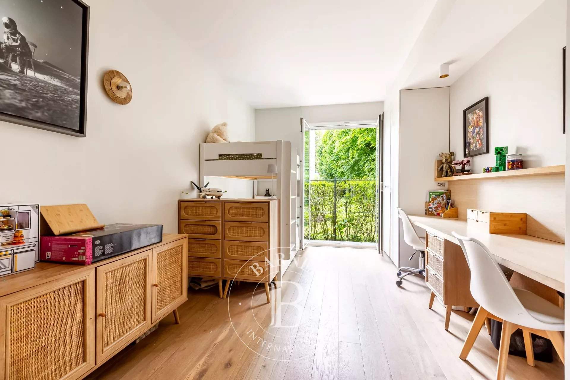Neuilly-sur-Seine  - Piso 5 Cuartos 3 Habitaciones - picture 13