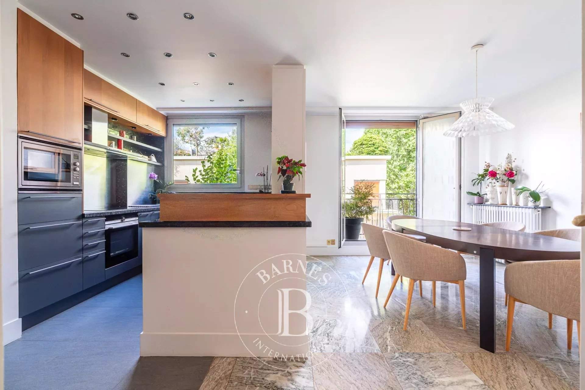 Neuilly-sur-Seine  - Apartment 3 Bedrooms - picture 10