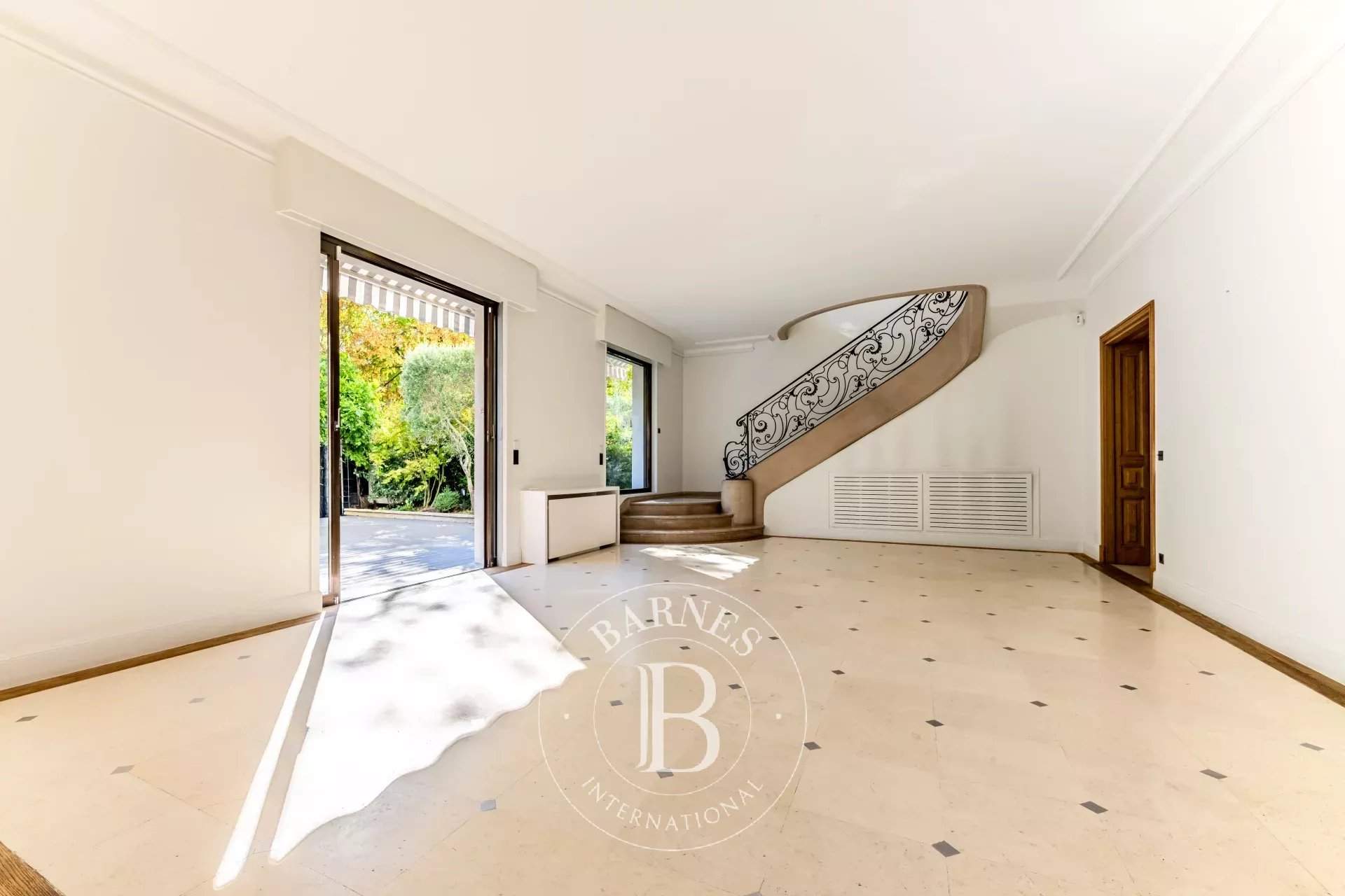 Neuilly-sur-Seine  - Appartement 8 Pi&egrave;ces 4 Chambres - picture 6