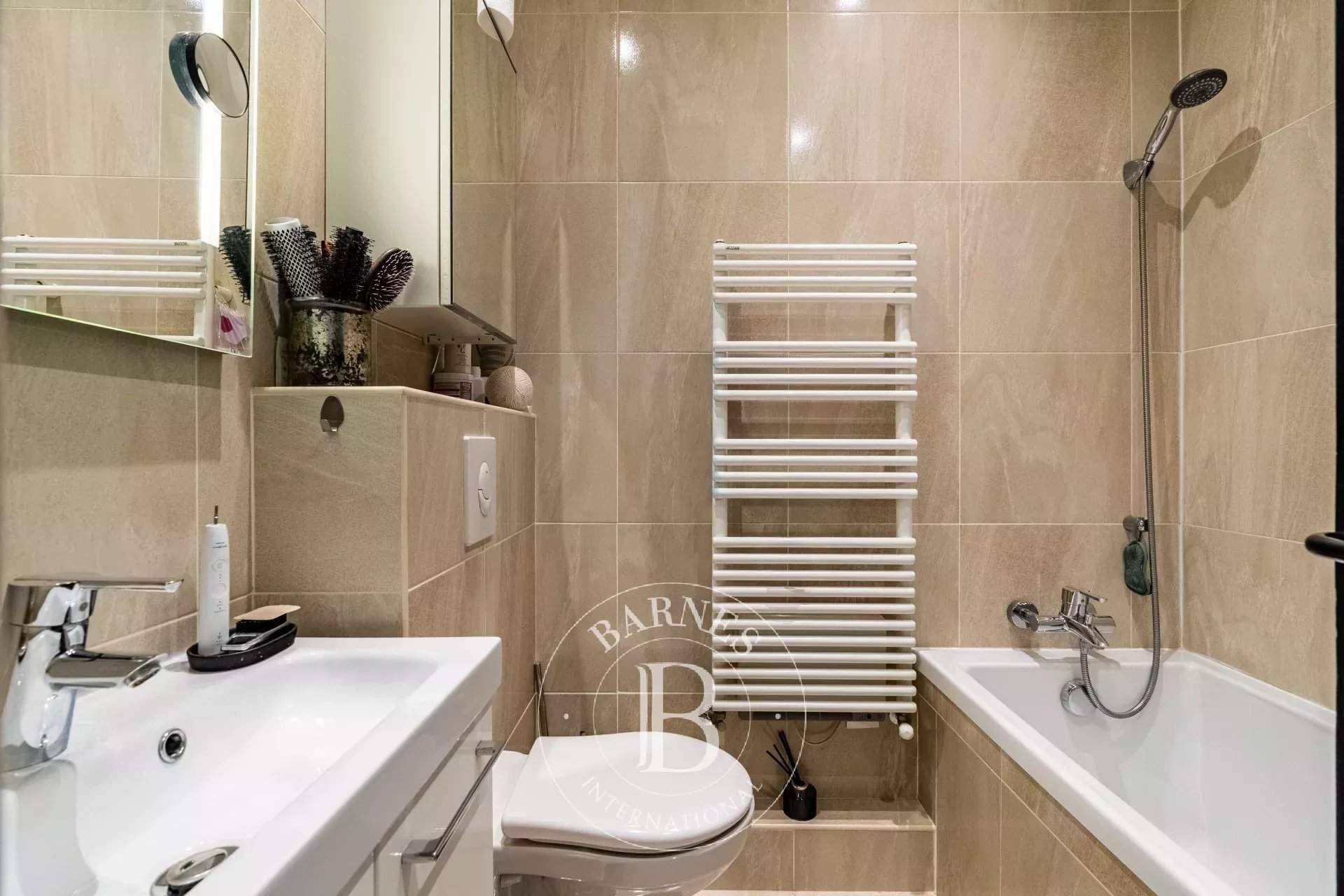 Neuilly-sur-Seine  - Piso 4 Cuartos 2 Habitaciones - picture 9