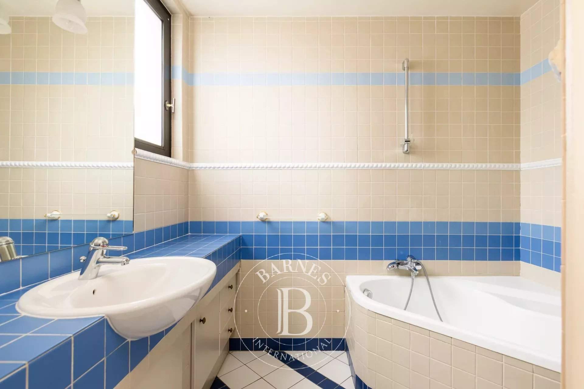 Neuilly-sur-Seine  - House 5 Bedrooms - picture 20