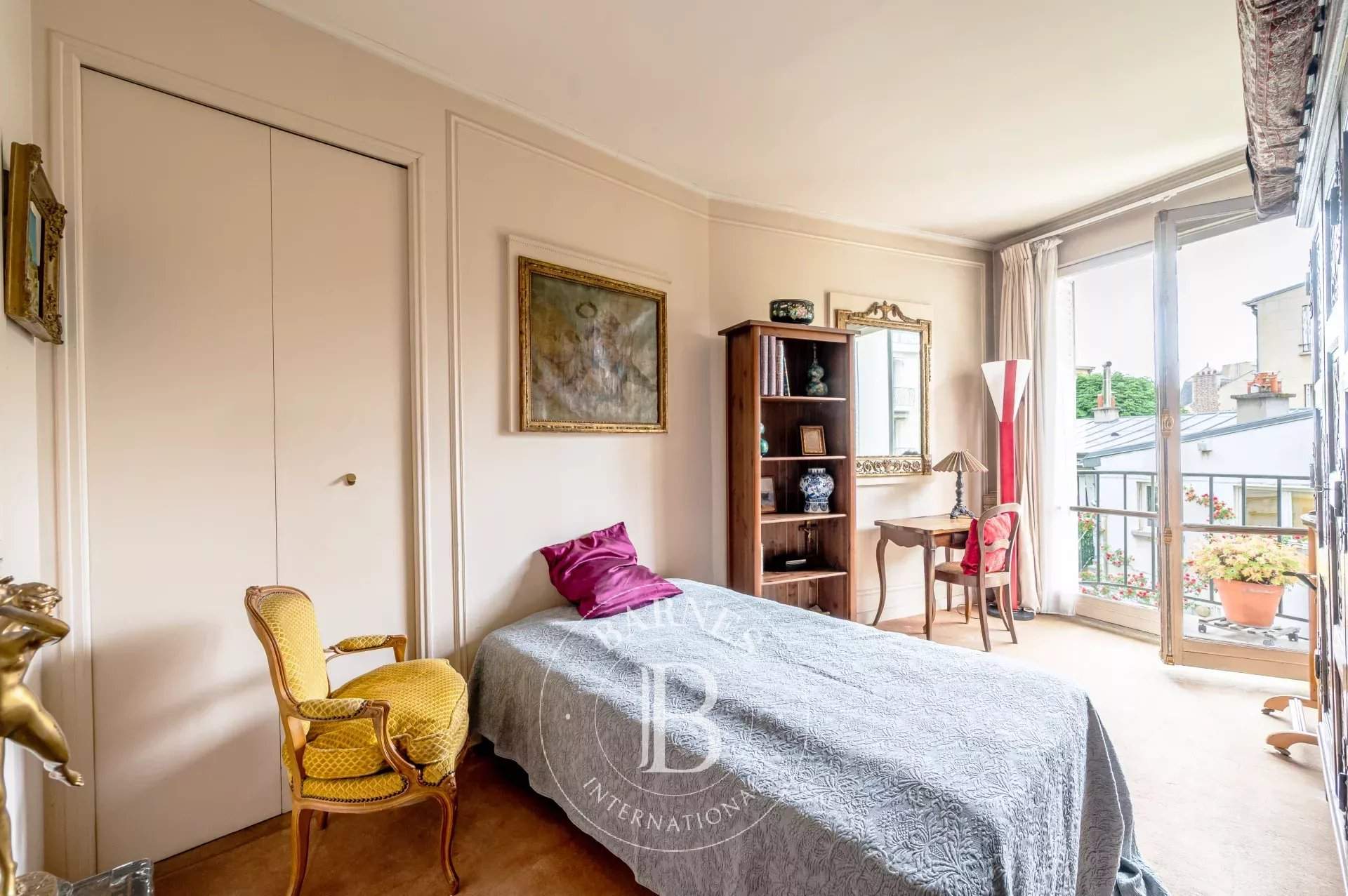 Neuilly-sur-Seine  - Appartement 3 Pièces 2 Chambres - picture 12