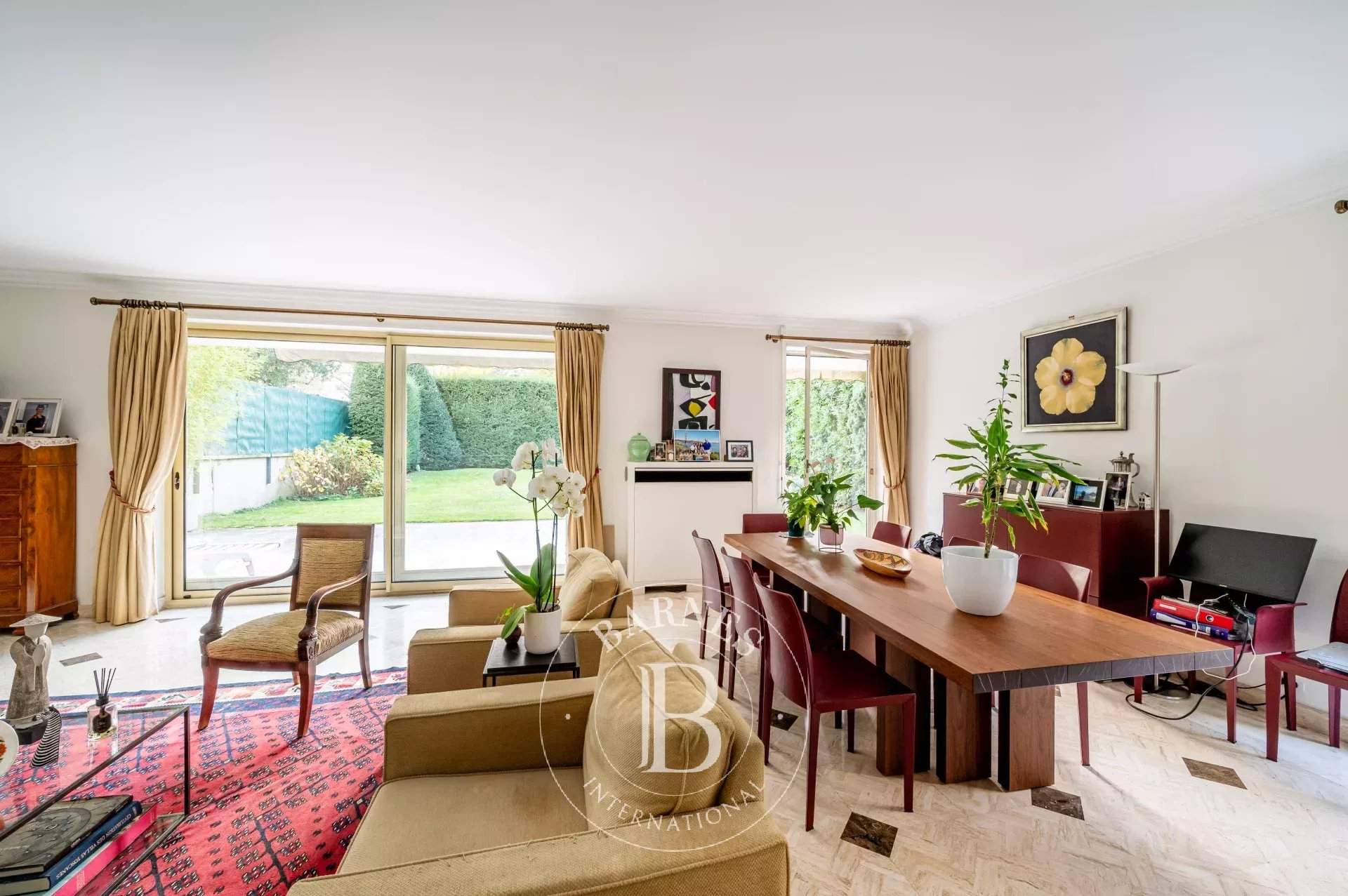 Neuilly-sur-Seine  - Apartment 5 Bedrooms - picture 12