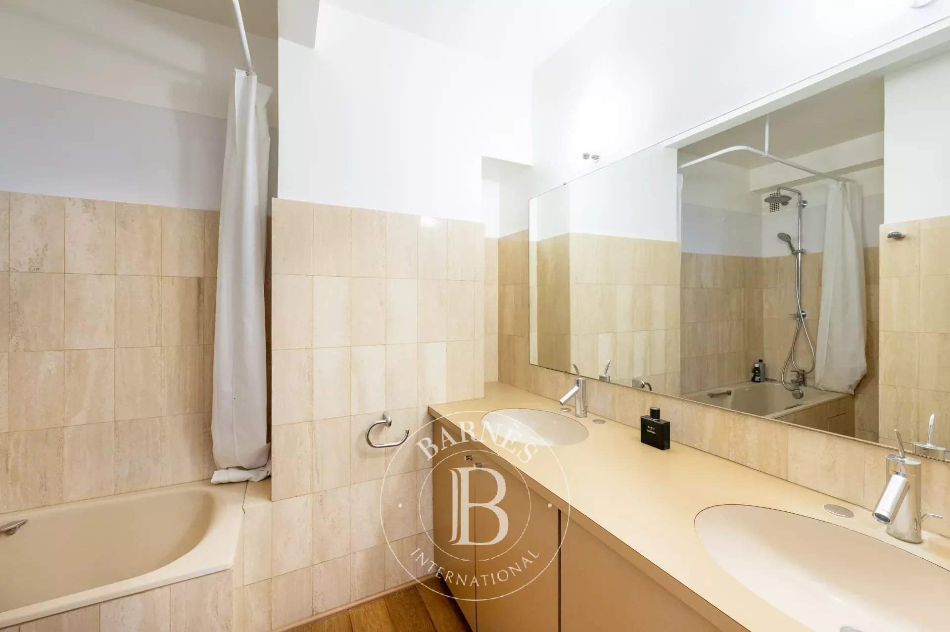 Neuilly-sur-Seine  - Appartement 6 Pièces 4 Chambres - picture 20