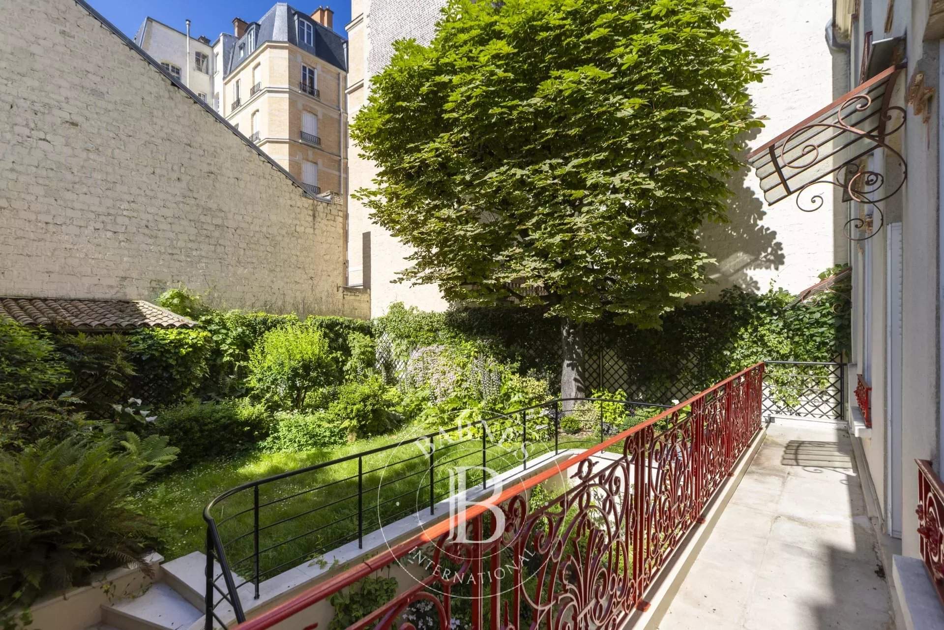 Neuilly-sur-Seine  - Mansion 8 Bedrooms - picture 11