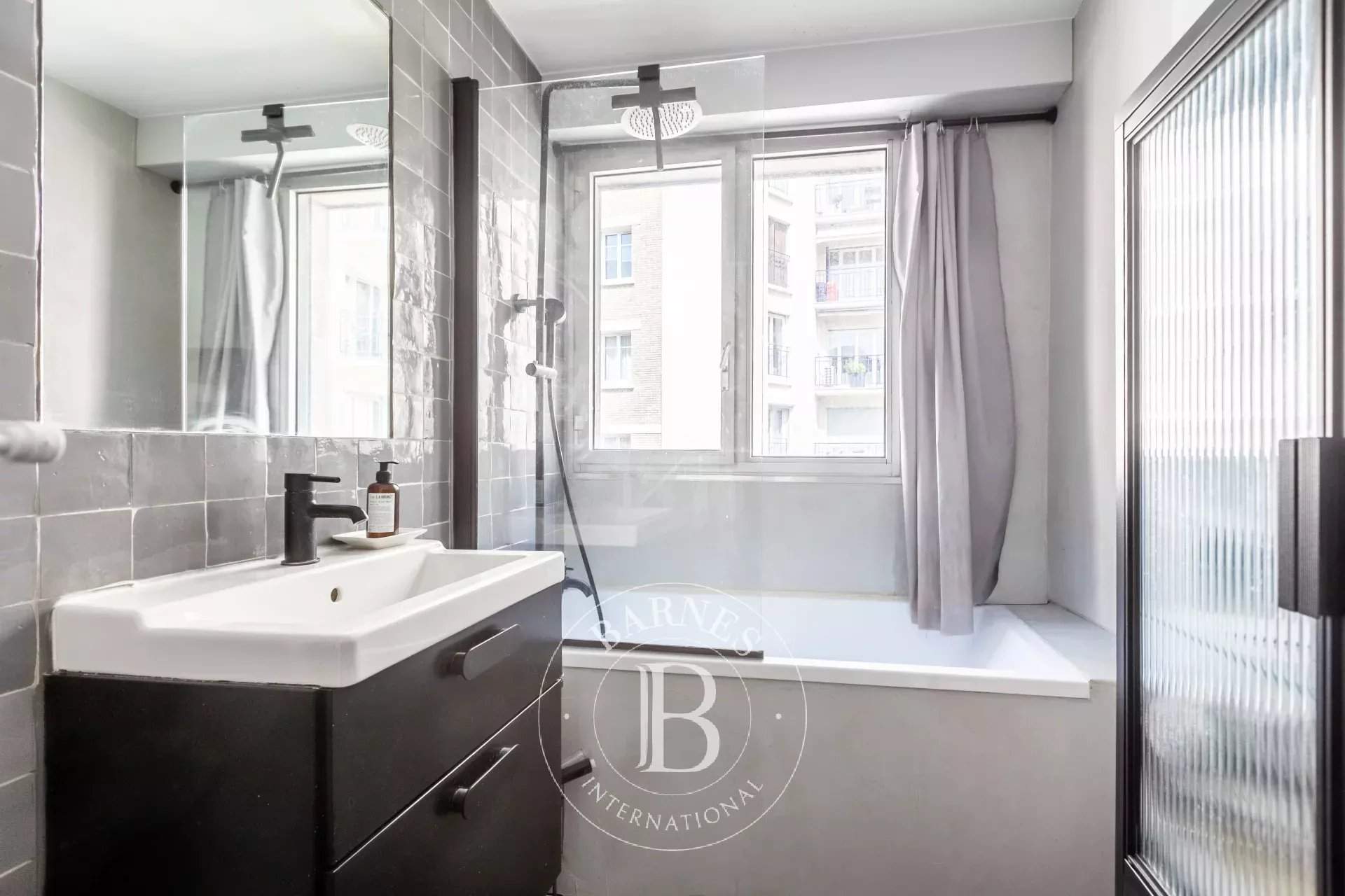 Neuilly-sur-Seine  - Appartement 5 Pi&egrave;ces 3 Chambres - picture 13