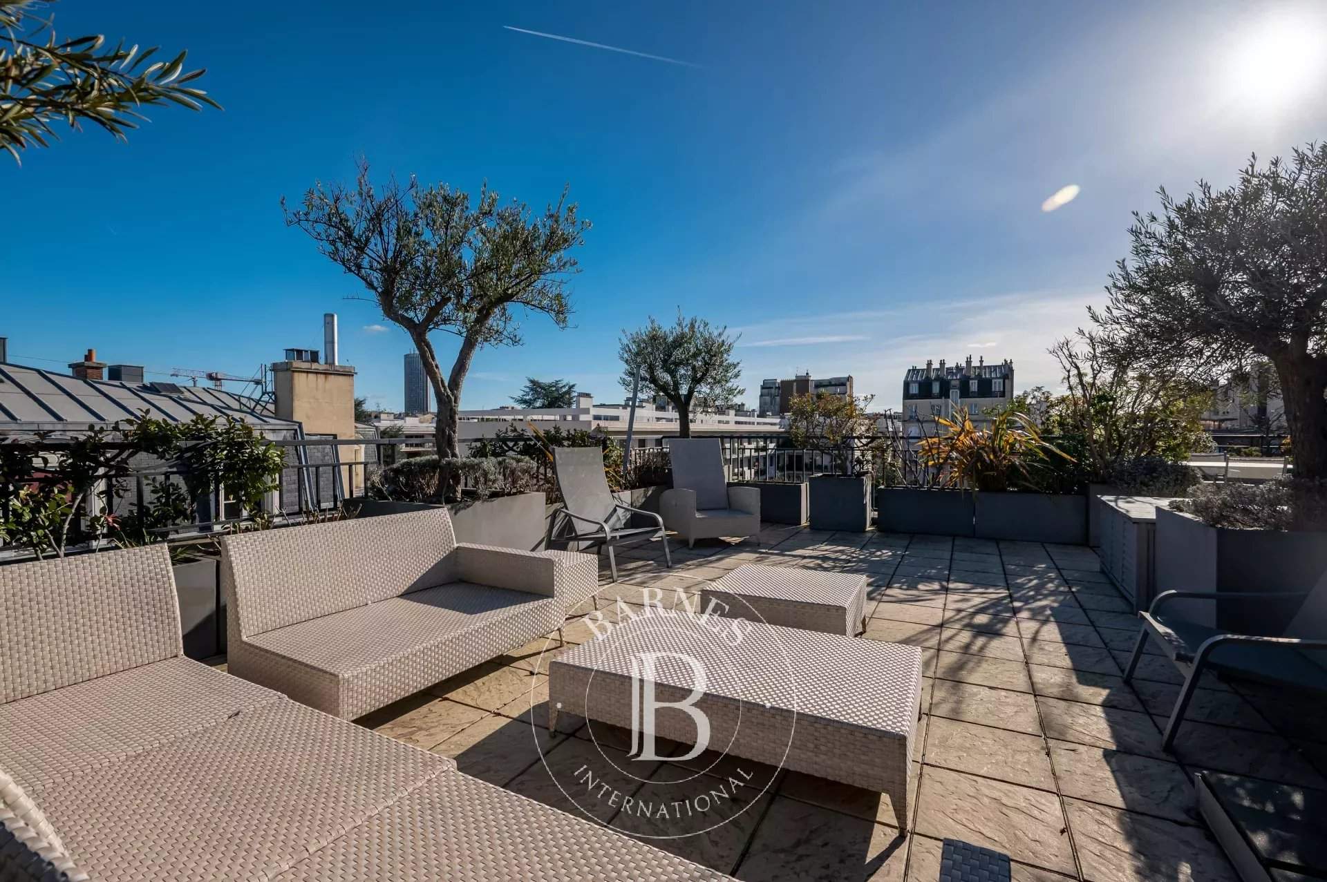 Neuilly-sur-Seine  - Apartment 3 Bedrooms - picture 3