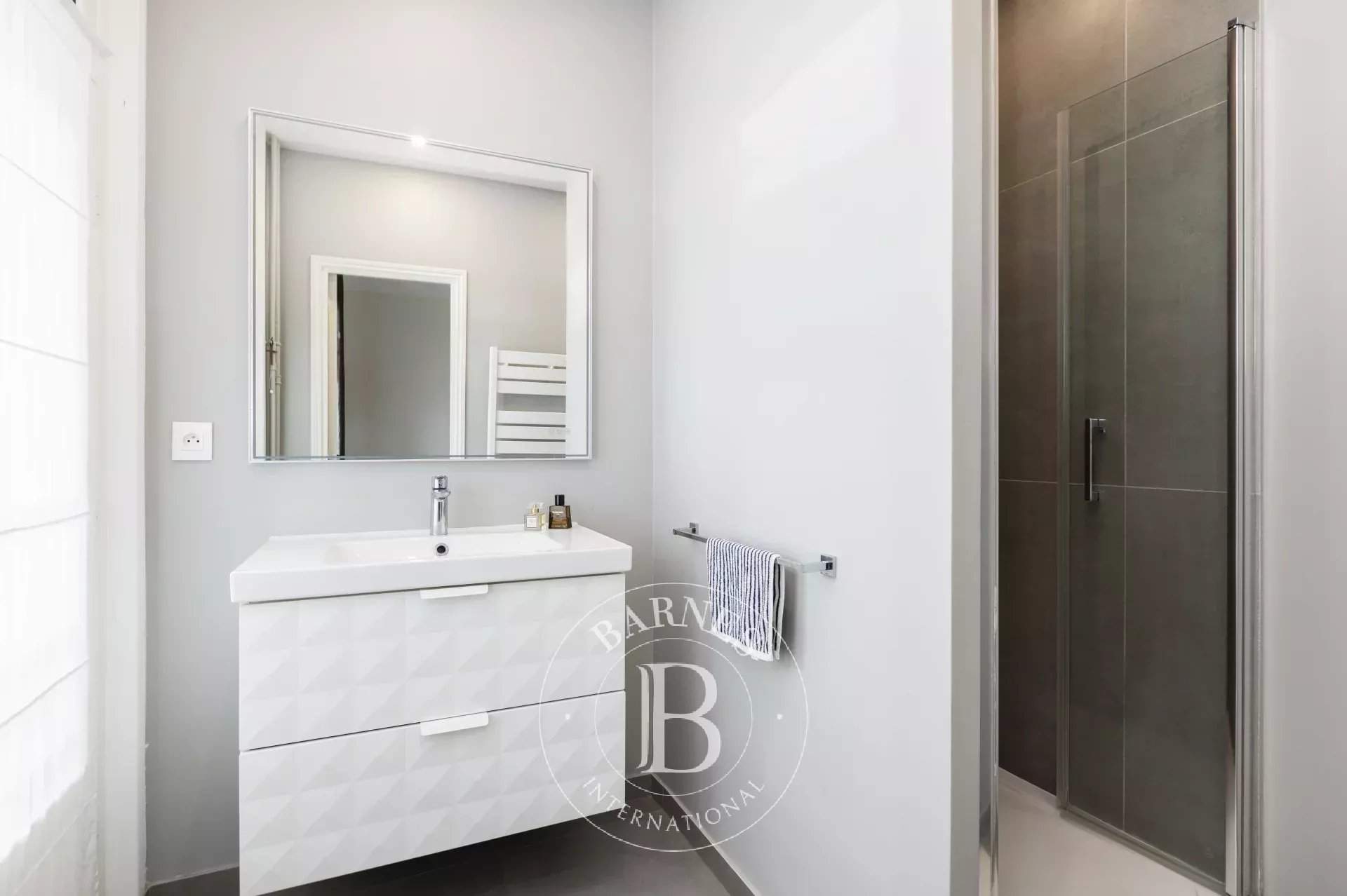 Neuilly-sur-Seine  - Piso 9 Cuartos 4 Habitaciones - picture 17