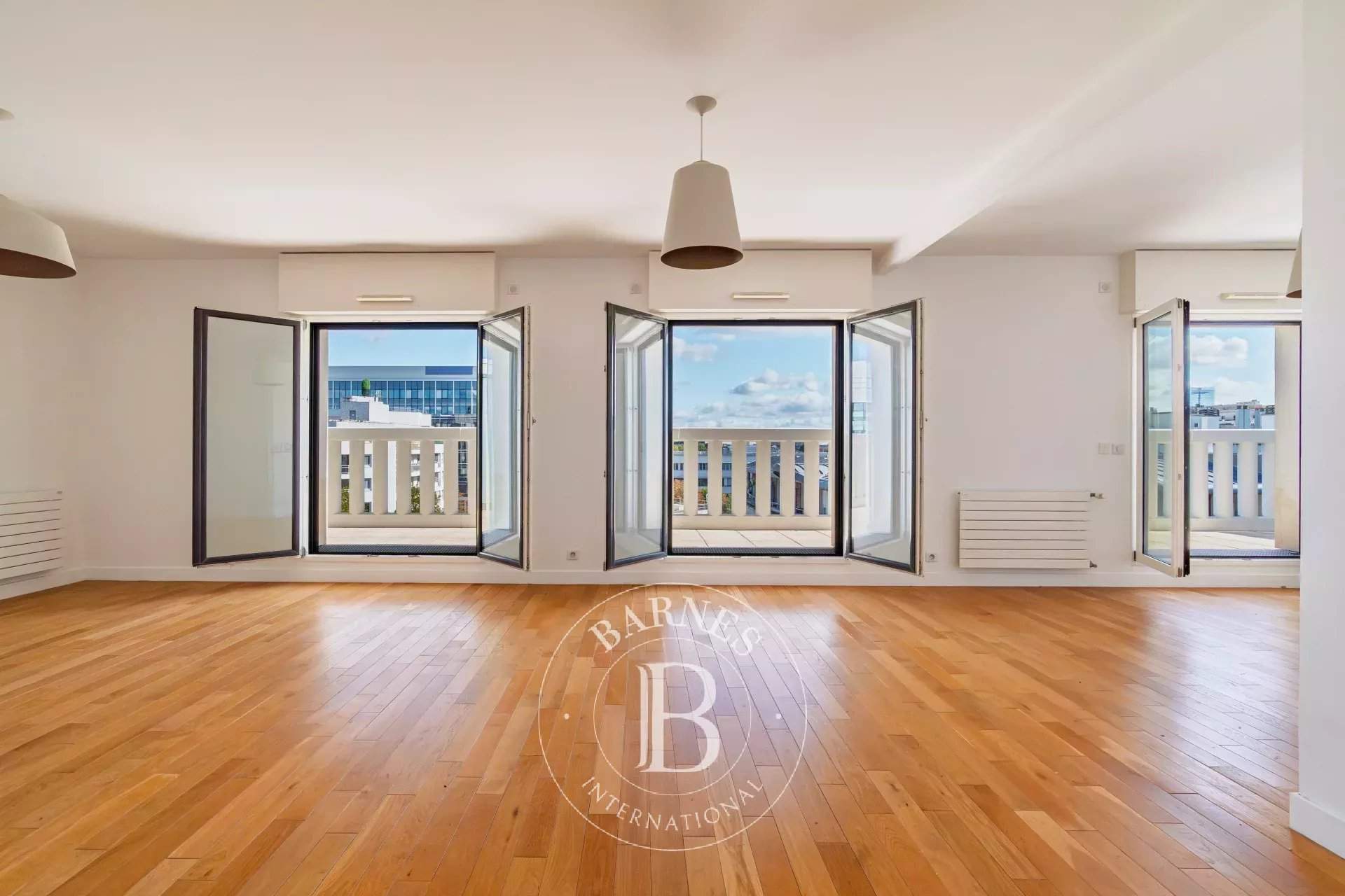Levallois-Perret  - Appartement 5 Pièces 3 Chambres - picture 2
