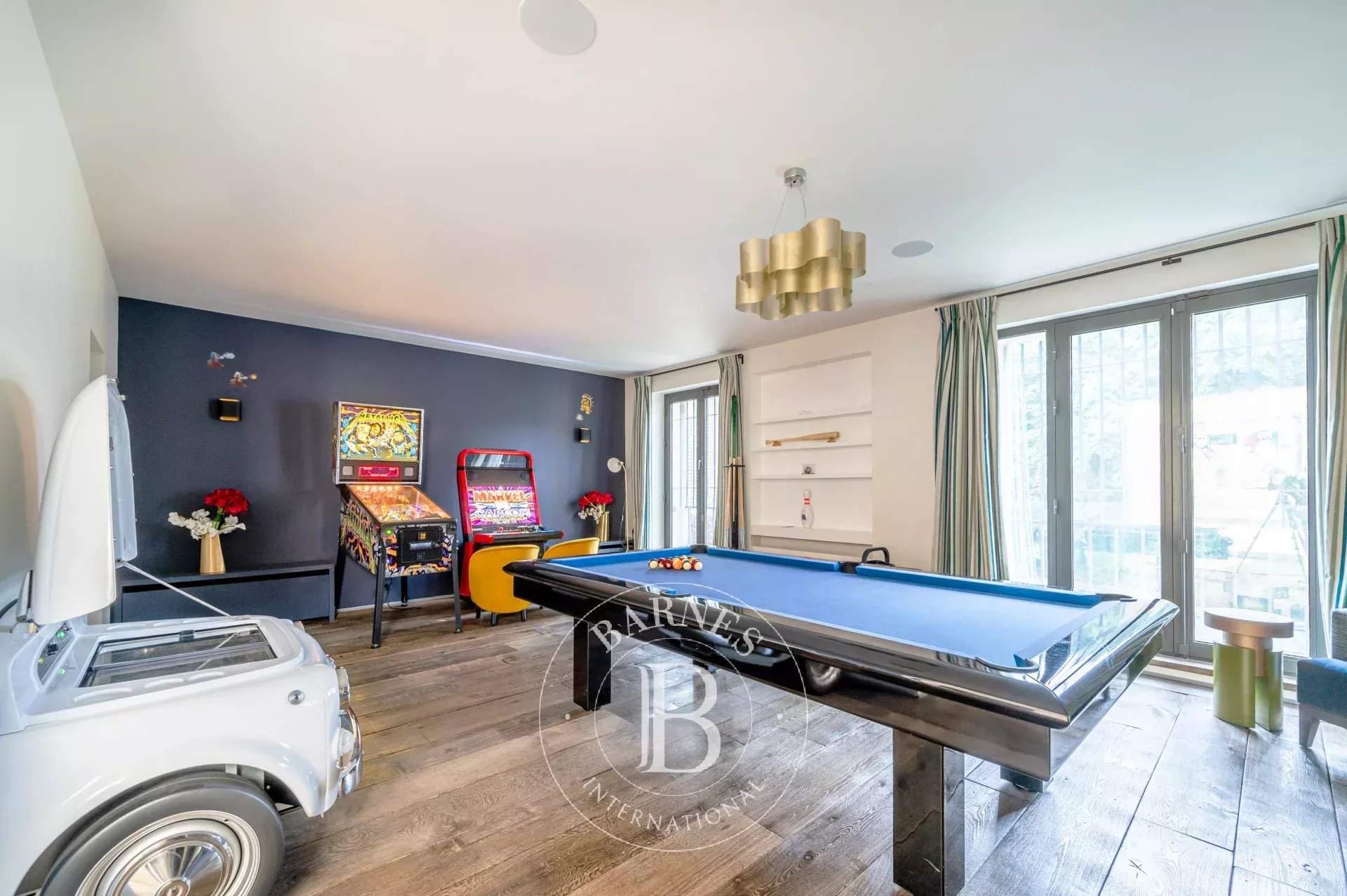 Neuilly-sur-Seine  - Mansion 5 Bedrooms - picture 9