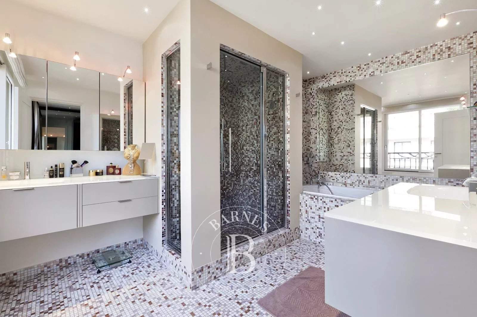 Neuilly-sur-Seine  - Apartment 3 Bedrooms - picture 12