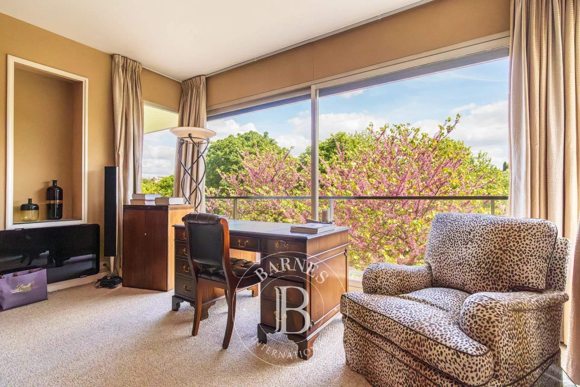 Neuilly-sur-Seine  - Apartment 2 Bedrooms - picture 9