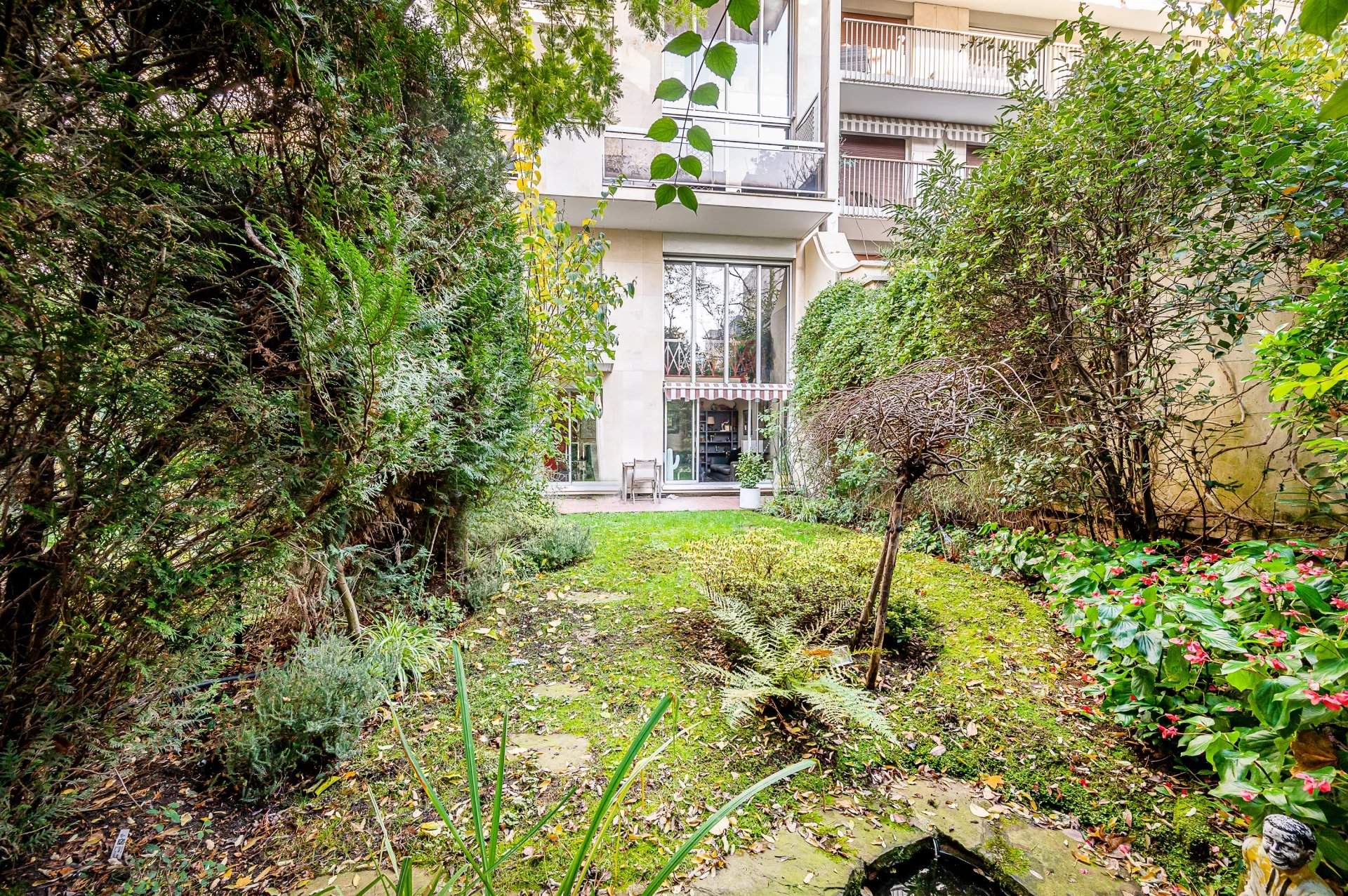 Neuilly-sur-Seine  - Piso 5 Cuartos 3 Habitaciones - picture 11
